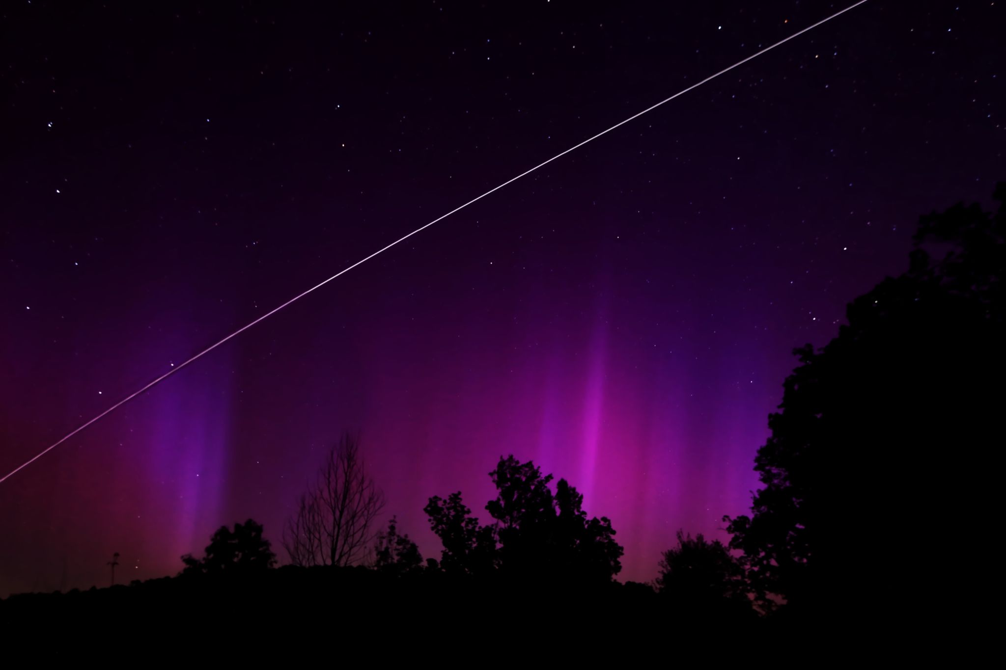 Community photo entitled Above the light by Travis Tracey on 05/11/2024 at Lafollette, Tennessee