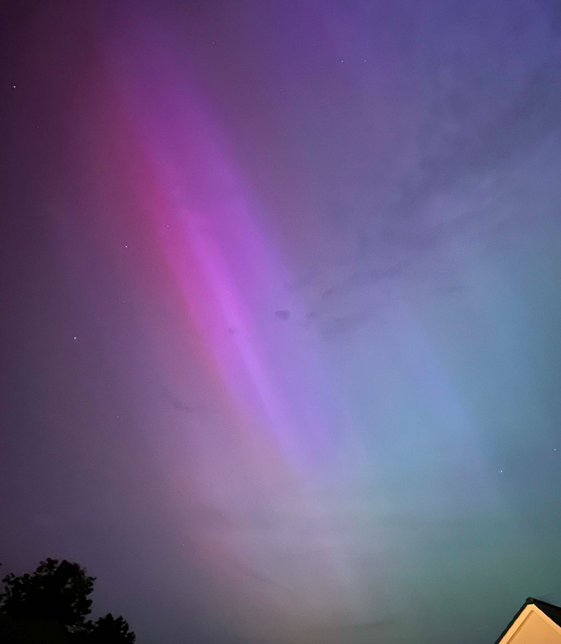 Community photo entitled Aurora from Stourport-on-Severn, England by Michael Bryce on 10/05/2024 at Stourport-on-Severn, Worcestershire, England