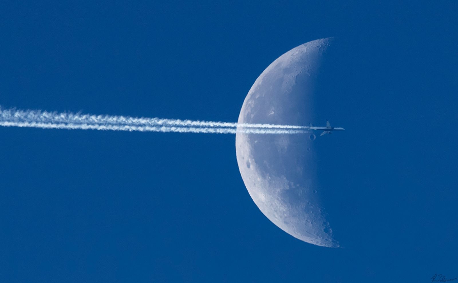Community photo entitled jetBlue Flight 1245 Transits the Moon by Ray Tolomeo on 05/02/2024 at Bristow, Virginia