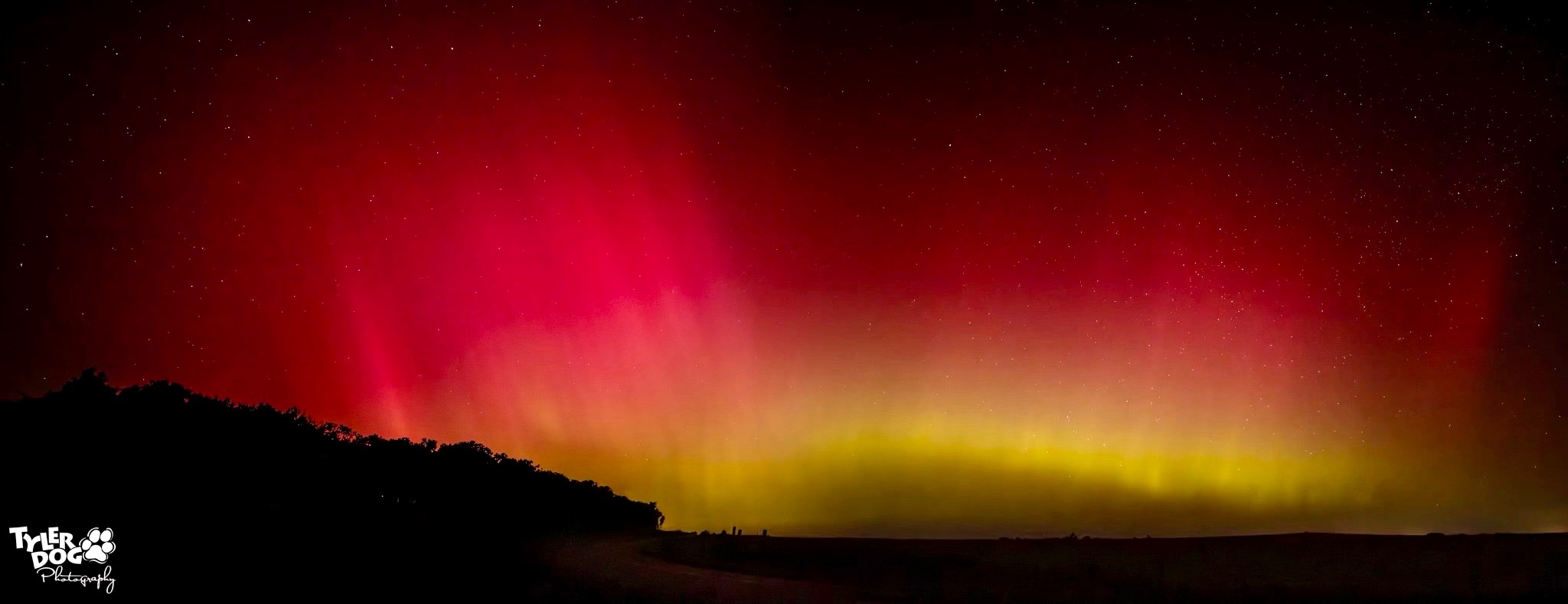 Community photo entitled Dancing aurora by Sherry Stinson on 05/11/2024 at Pawhuska OK USA