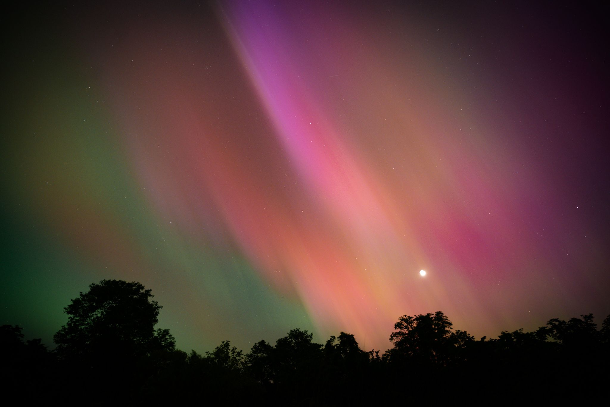 Community photo entitled Northern Lights by Joshus Murdock on 05/11/2024 at Gallia County, OH