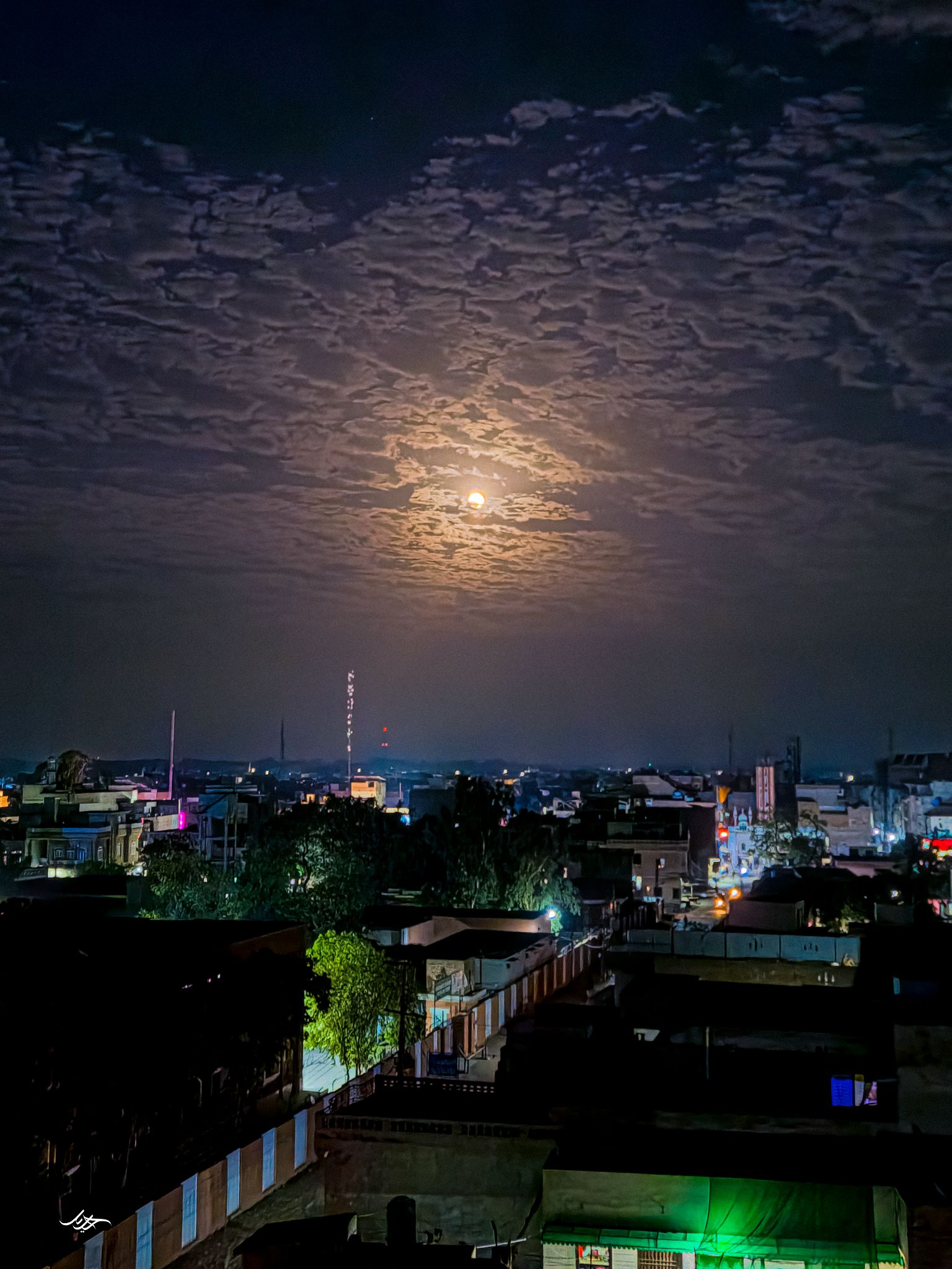 Community photo entitled A Moonlit Cityscape by Saqlain Haider on 06/21/2024 at Pattoki,Punjab,Pakistan