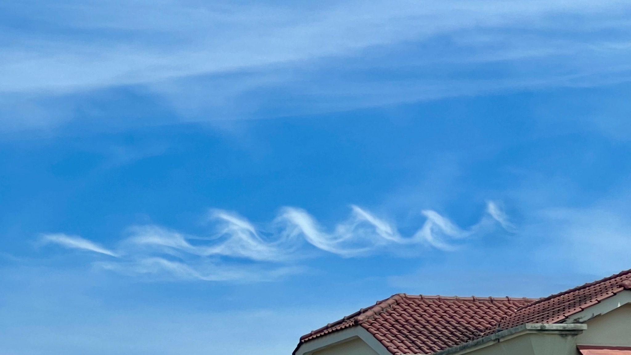Community photo entitled Waves in the Sky by Jolyne Lim on 06/17/2024 at Kota Kinabalu, Sabah