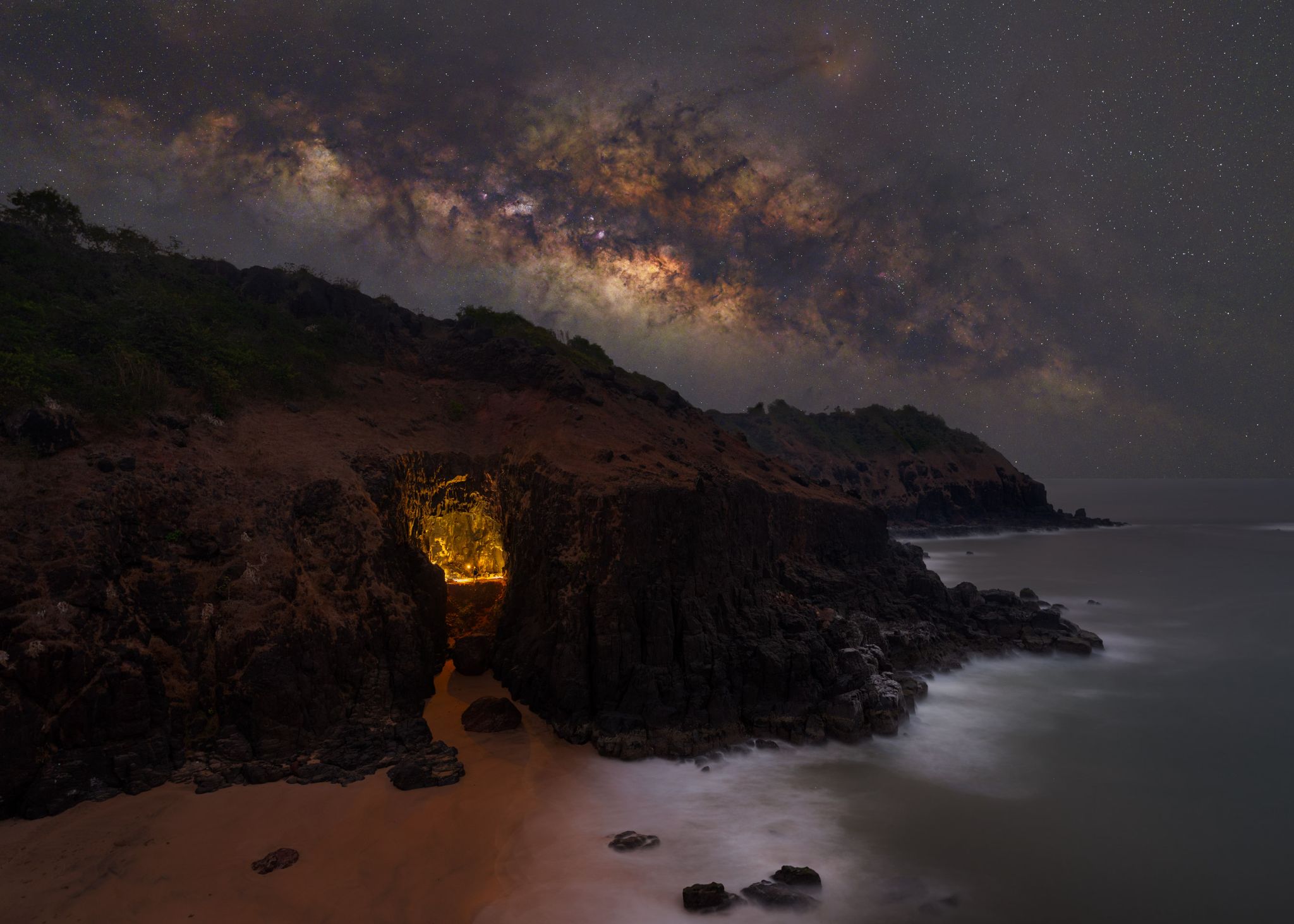 Community photo entitled Milky way rising above the West Coast by Ashish Sinojia on 03/11/2024 at Devgali Beach, Kasheli, Maharashtra, India