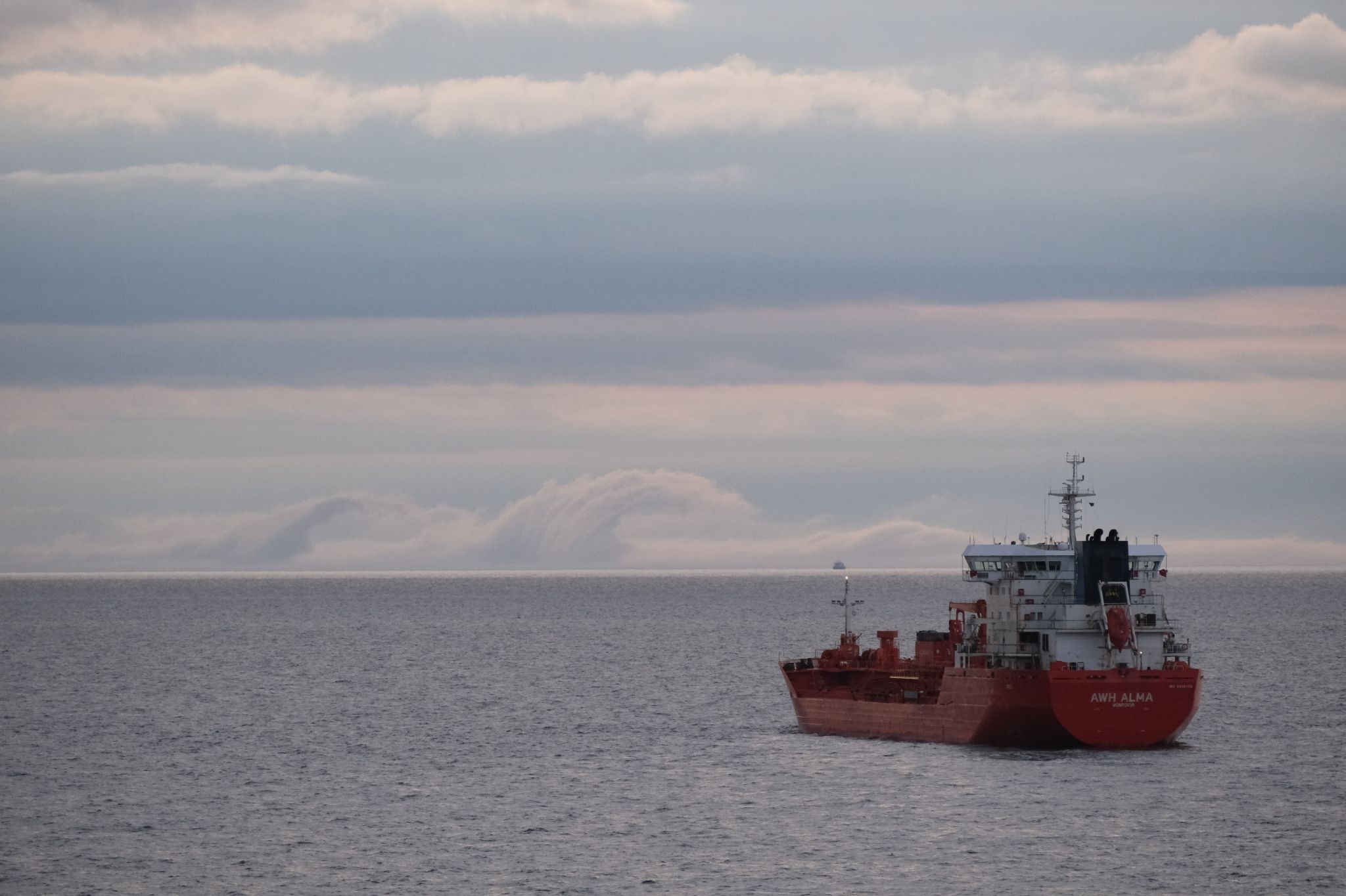 Community photo entitled Kelvin-Helmholtz clouds at sea (off Flamborough Head, U.K.) by Pascal Geisen on 07/10/2024 at North Sea, off Flamborough Head, United Kingdom