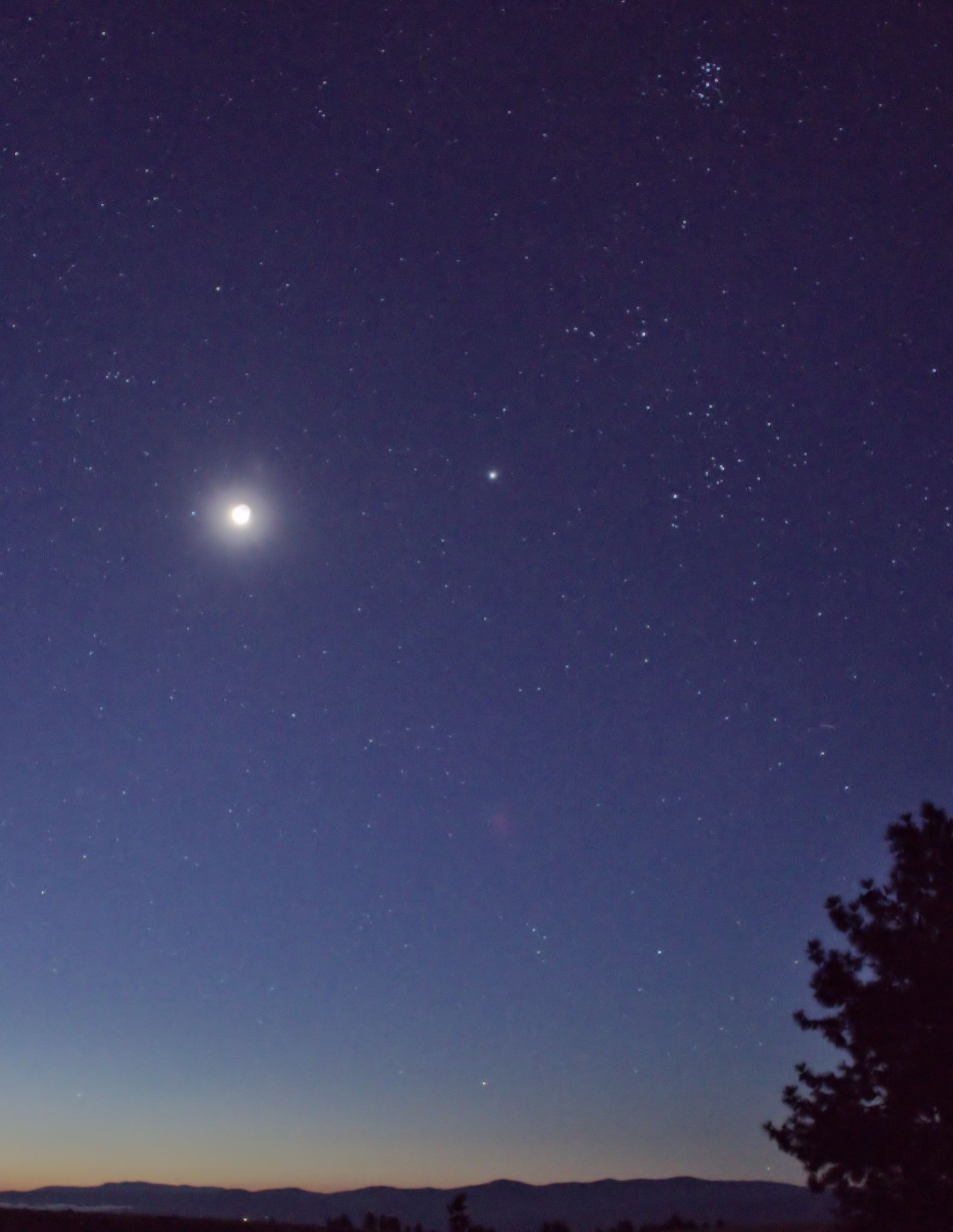 Community photo entitled Moon and Friends by Kris Hazelbaker on 07/31/2024 at Grangeville, Idaho, USA