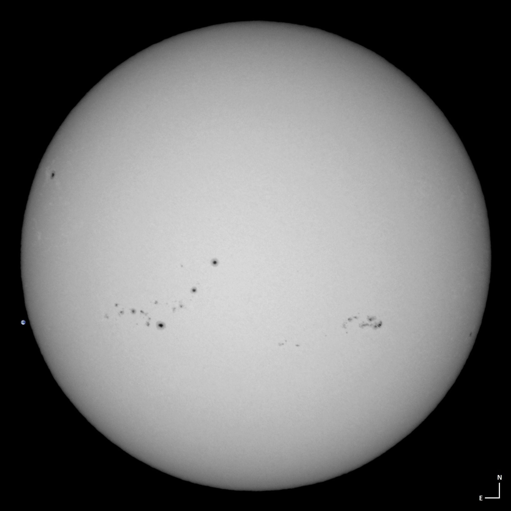 Community photo entitled sunspots geometry by Patricio Leon on 07/27/2024 at Santiago, Chile