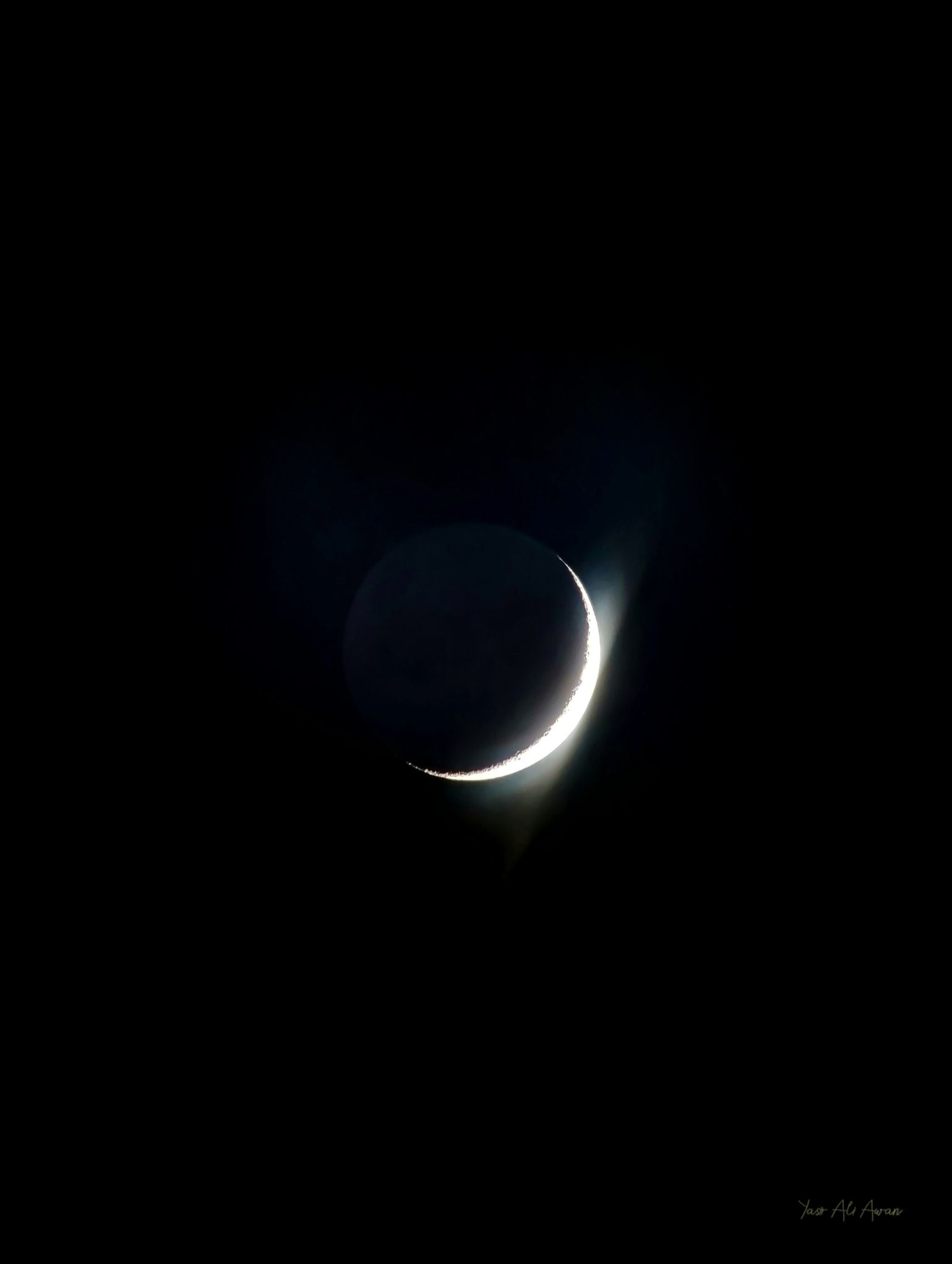 Community photo entitled Glowing Crescent by Yasir Ali Awan on 07/08/2024 at Rawalpindi, Punjab, Pakistan