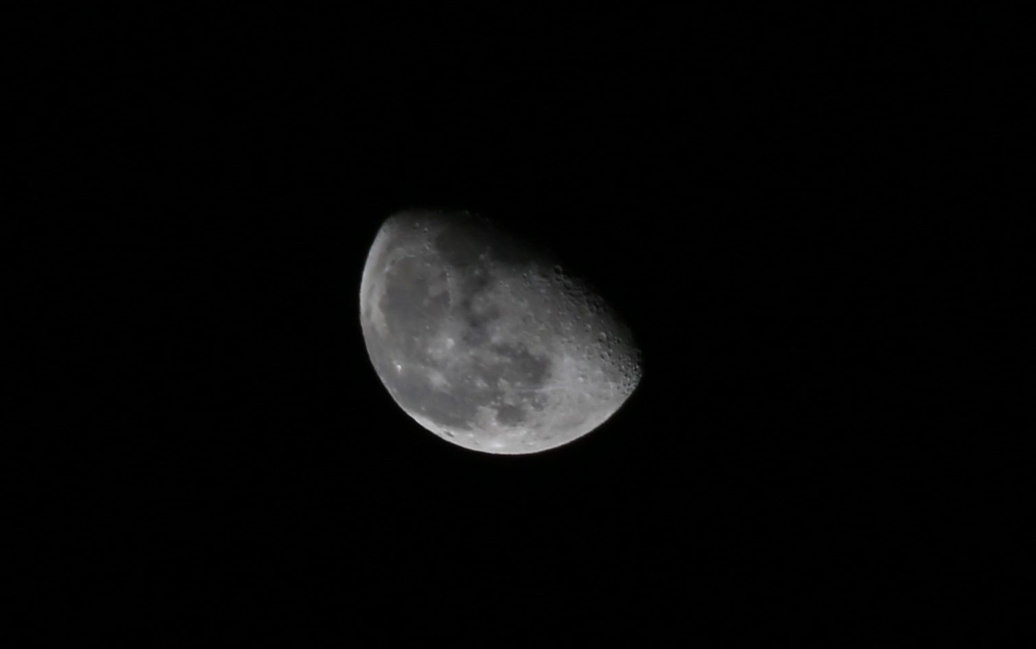 Community photo entitled 80% Moonrise by Paul Peh on 08/23/2024 at Kailua-Kona