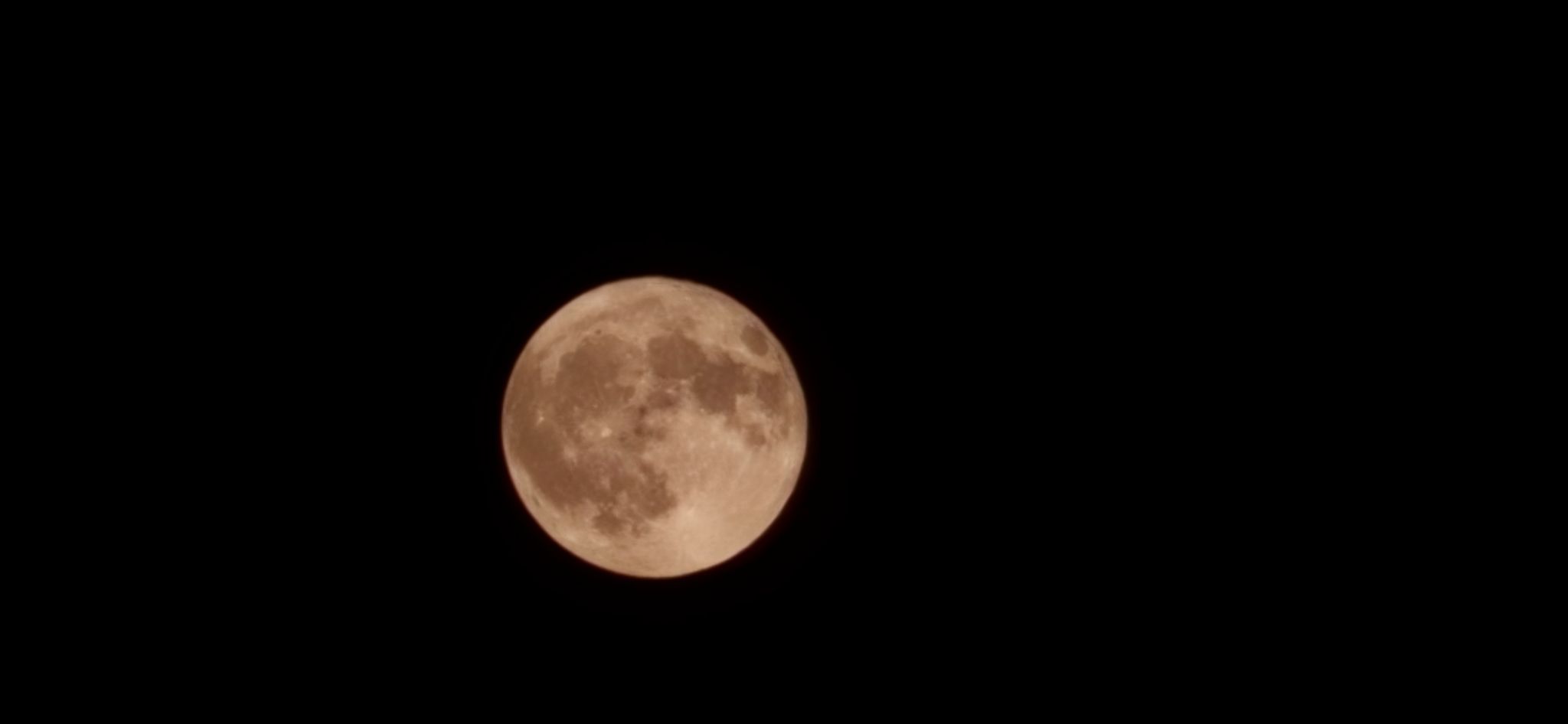 Community photo entitled Super Blue Moon by Ed Bartelt on 08/20/2024 at Saint Joseph,  MO USA