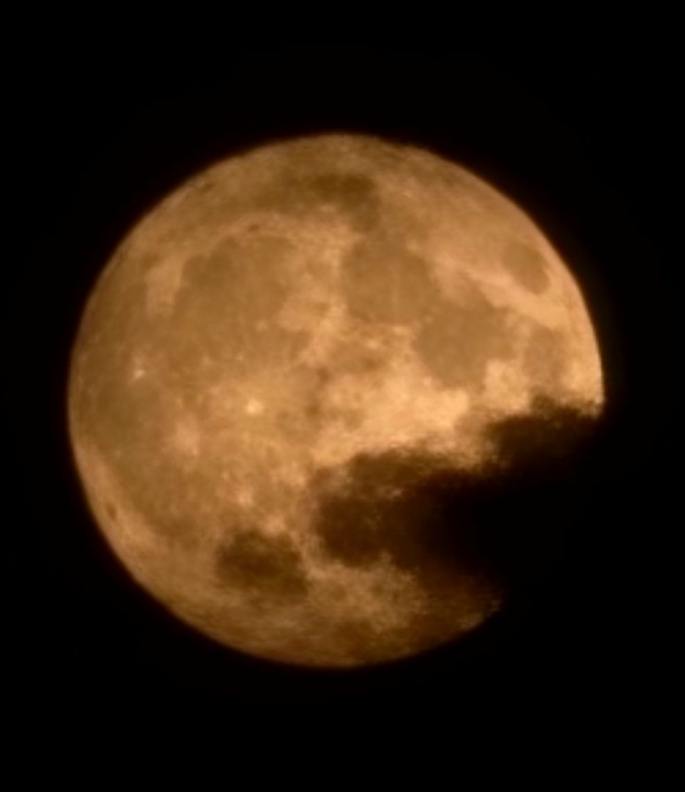 Community photo entitled August supermoon by Richard Swieca on 08/18/2024 at Dollard des Ormeaux, Montreal, Quebec, Canada