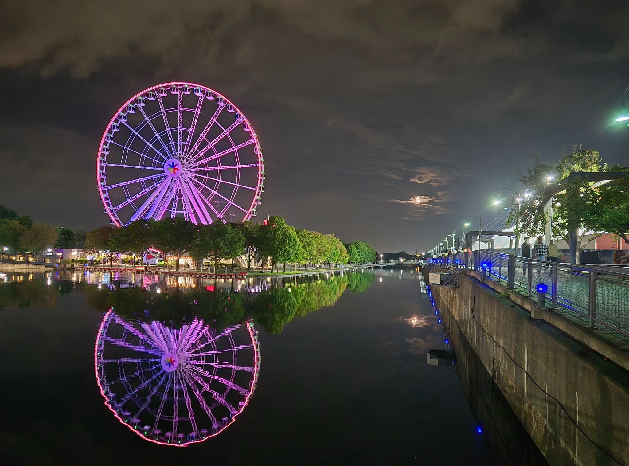 Community photo entitled Reflections by Richard Swieca on 08/22/2024 at Montreal, Quebec, Canada