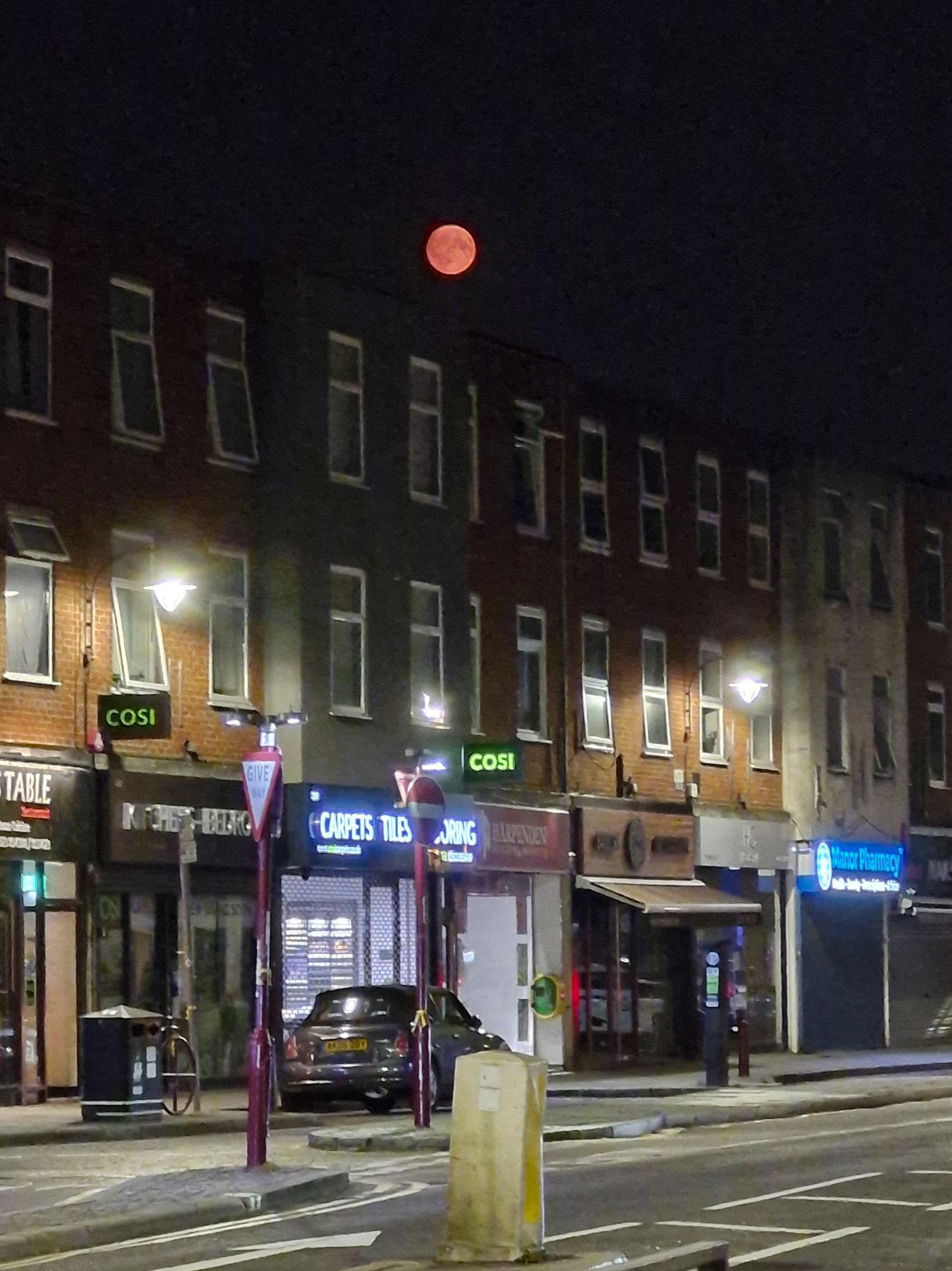 Community photo entitled Red moon by Kay Bagon on 08/18/2024 at Radlett Hertfordshire UK