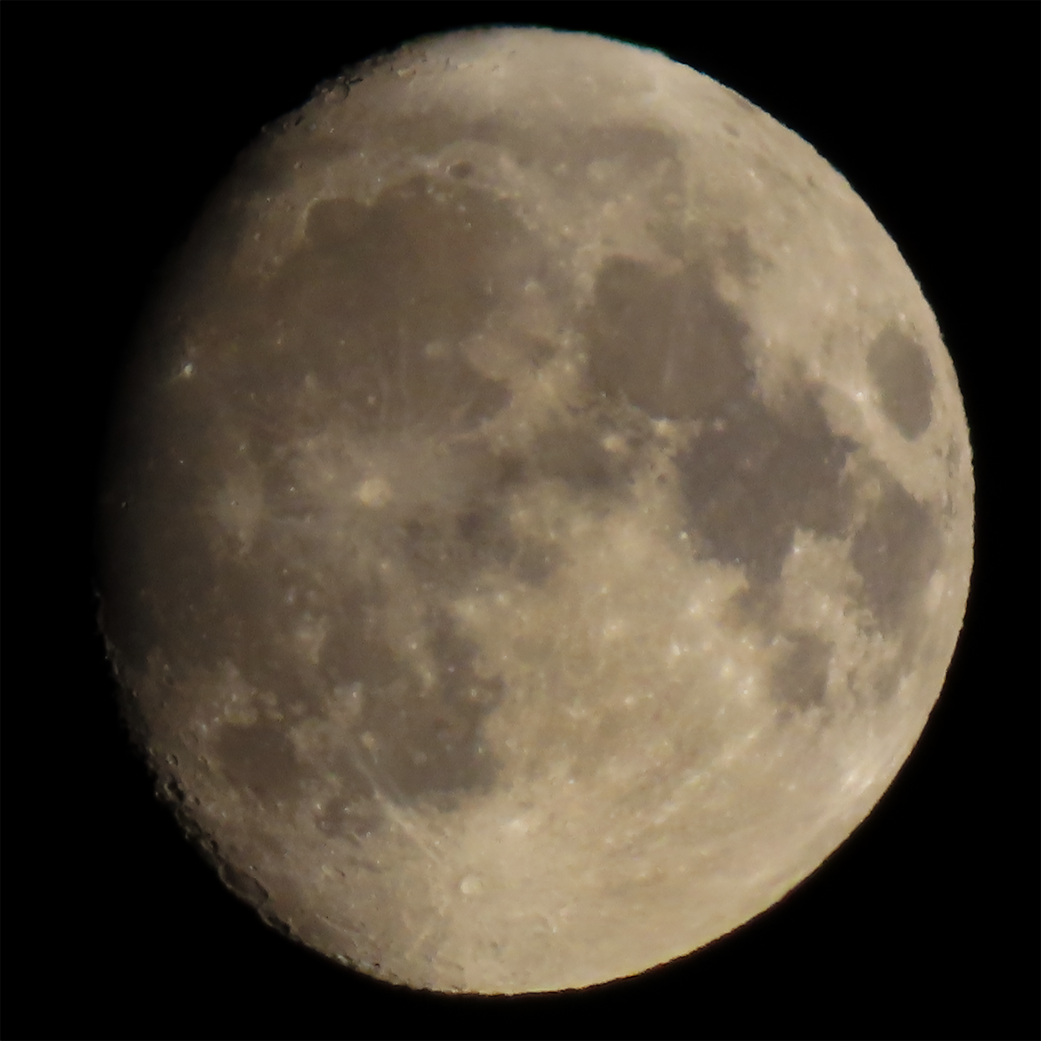 Community photo entitled Waxing Gibbous Moon - SE Sky by ANDY BENTLEY on 08/16/2024 at Mountain View, CA, USA