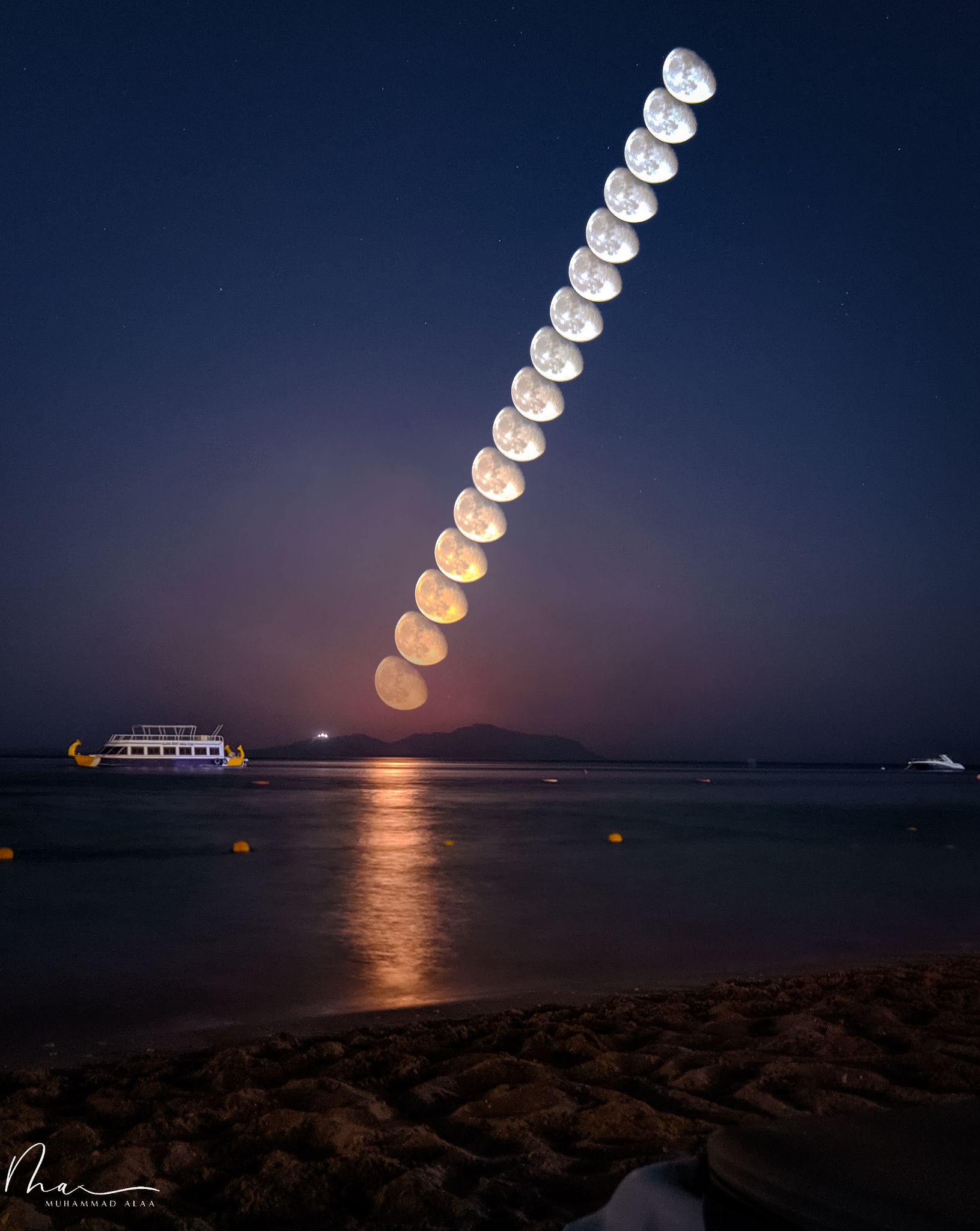 Community photo entitled Moon trail by Muhammad Alaa on 08/23/2024 at Egypt