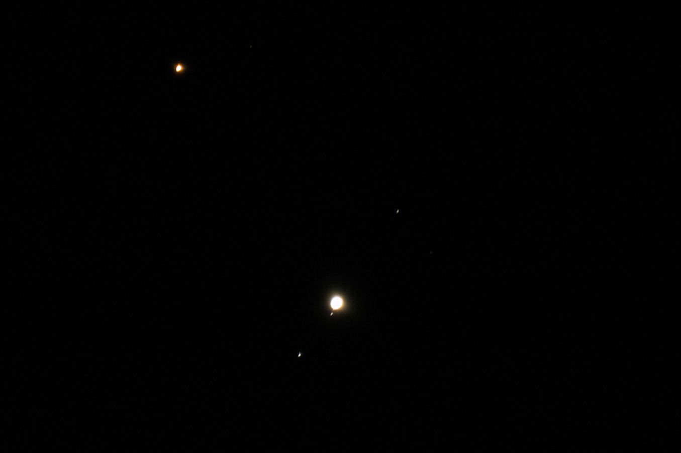 Community photo entitled Jupiter and Mars conjunction early morning on August 14 as seen from Carlsbad, California by Sergei TIMOFEEVSKI on 08/14/2024 at Carlsbad, California