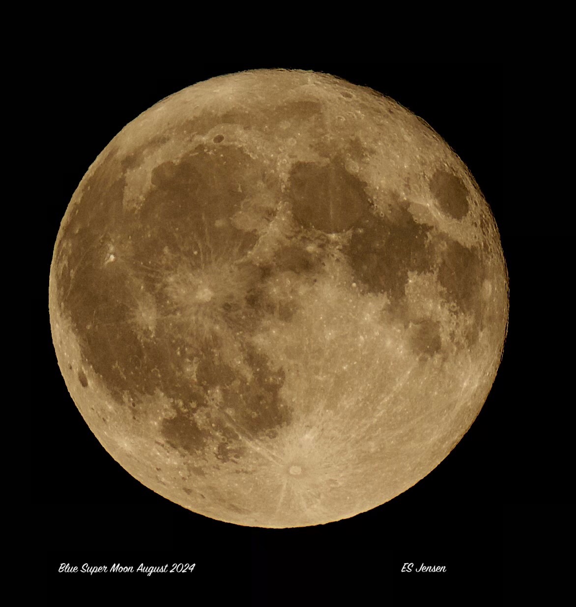 Community photo entitled Blue Super Moon by Eric Jensen on 08/20/2024 at Milwaukee, WI, USA