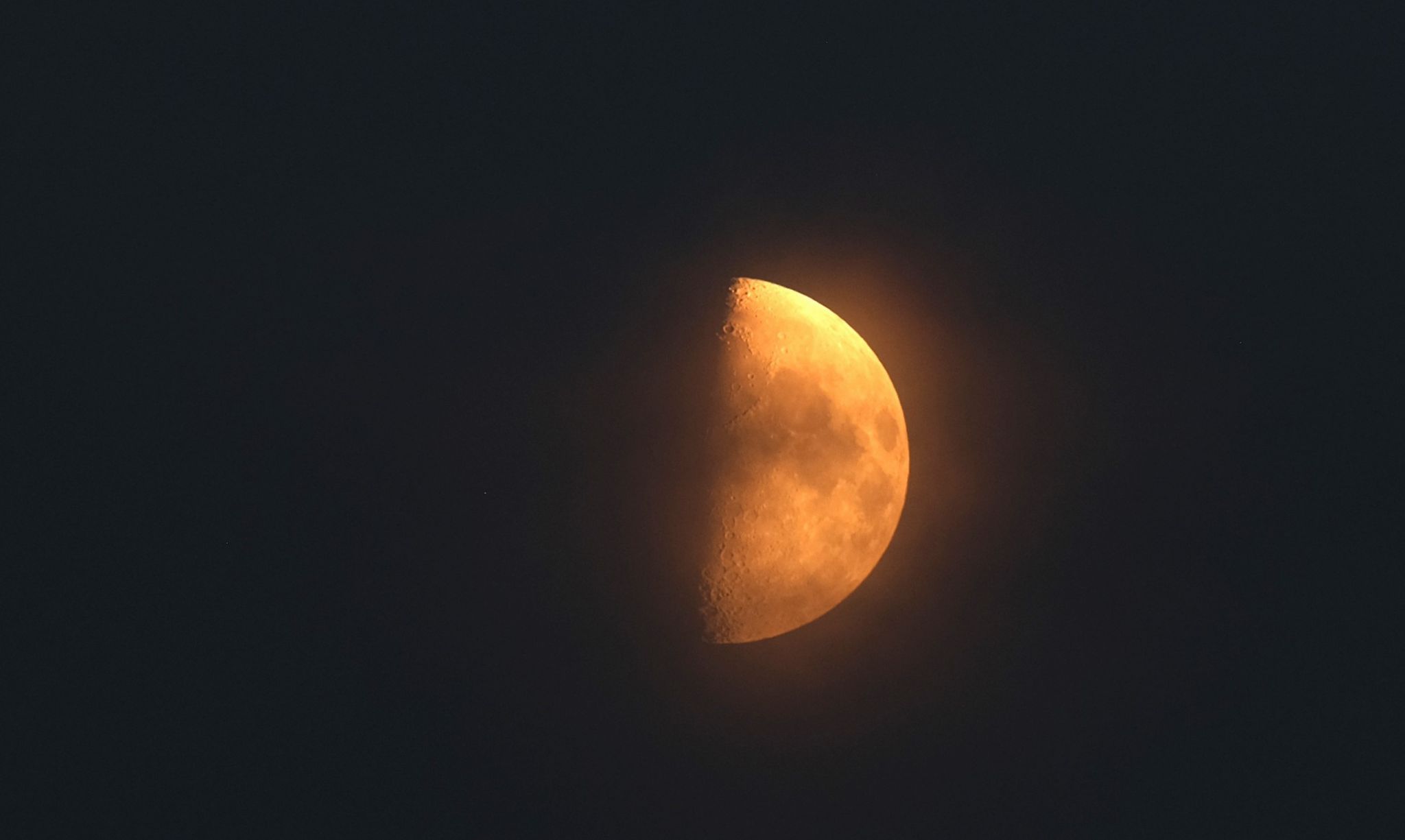 Community photo entitled Mystery moon by Elmarie van Rooyen on 08/12/2024 at Smoky Lake AB, Canada