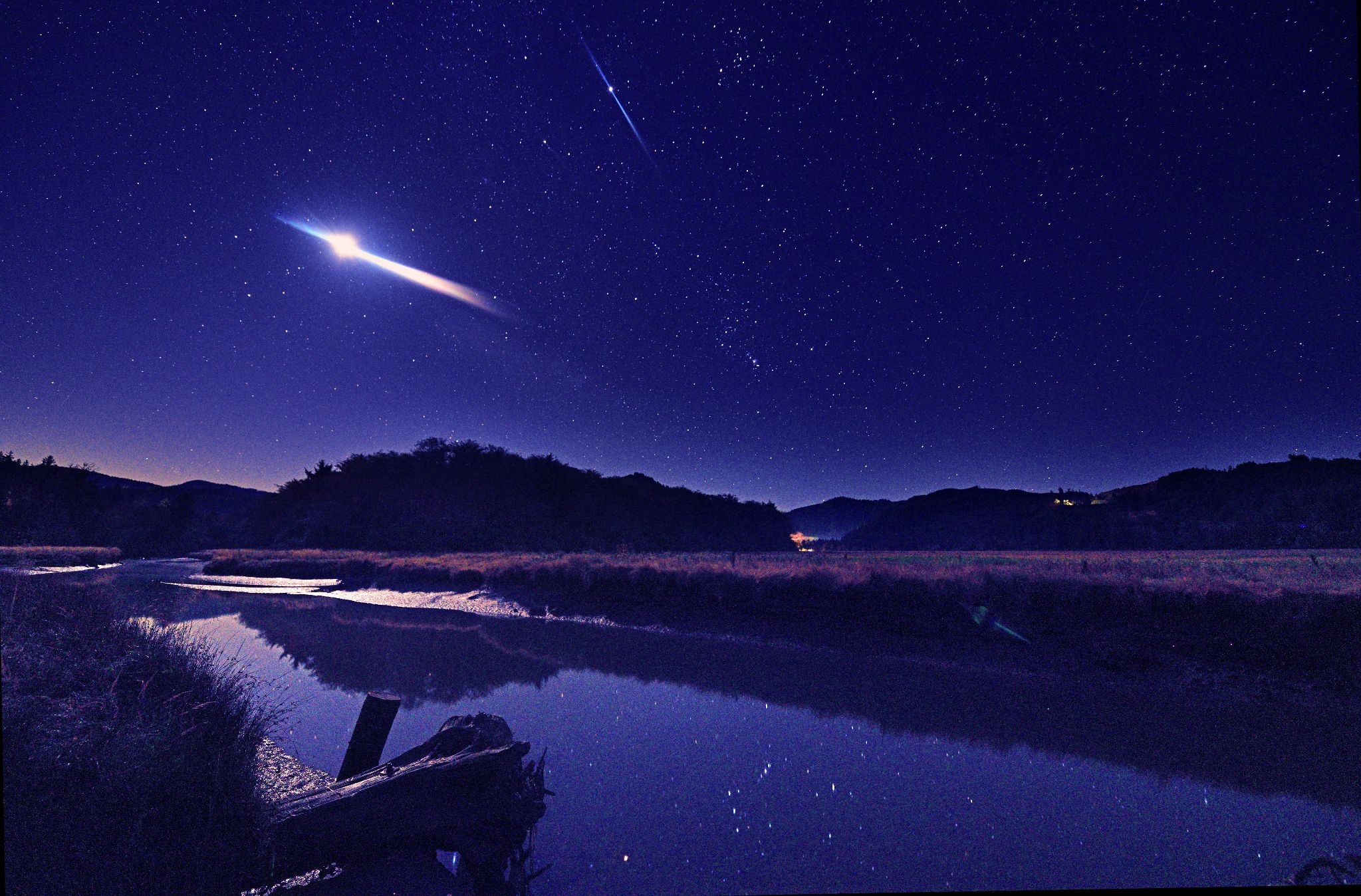 Community photo entitled Hour of Blue by Cecille Kennedy on 08/29/2024 at Alder Island Nature Trail, Oregon