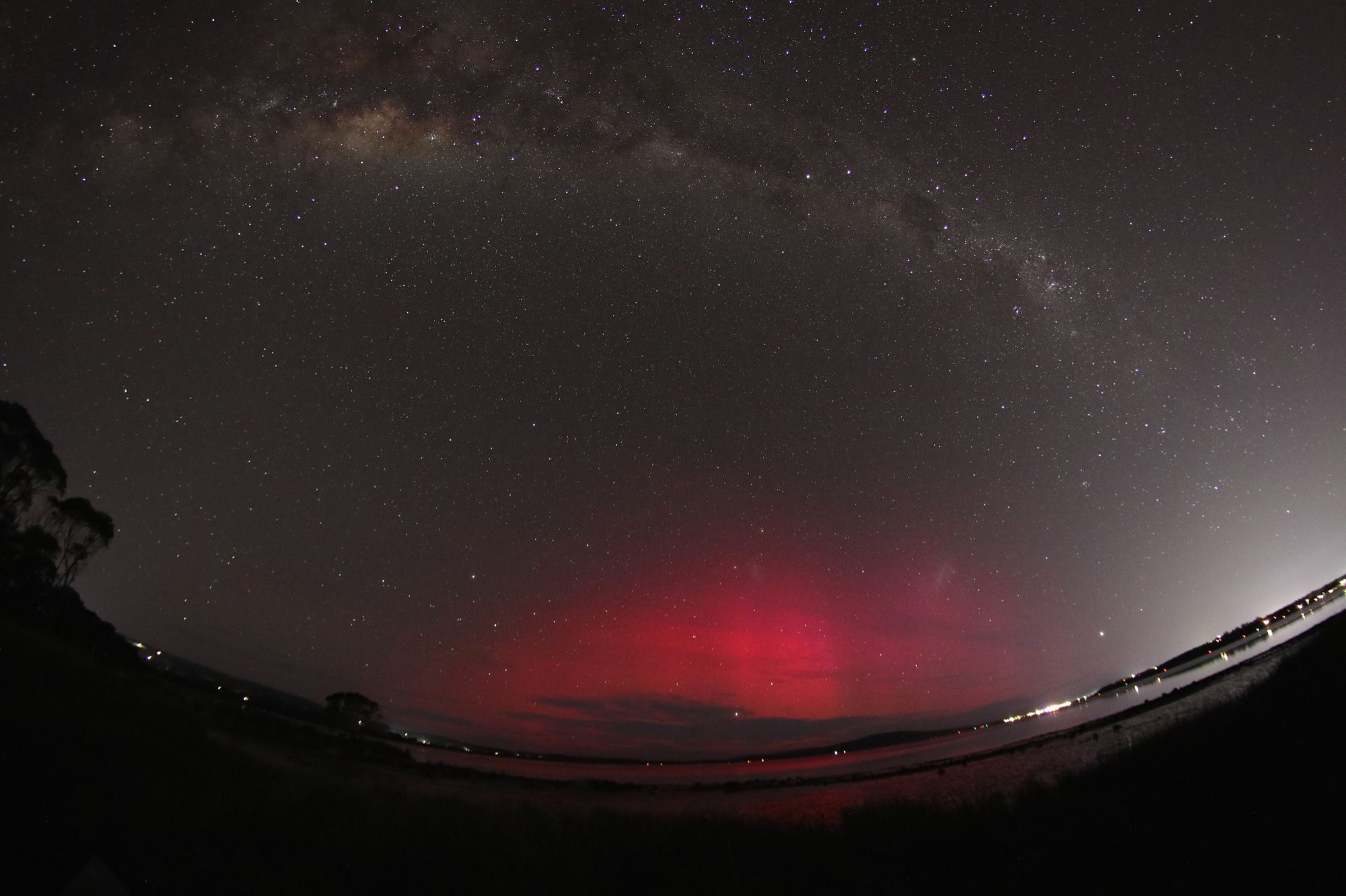 Community photo entitled Aurora australis over Oyster harbour, WA. by Andrea Deegan on 08/04/2024 at Albany. Western Australia