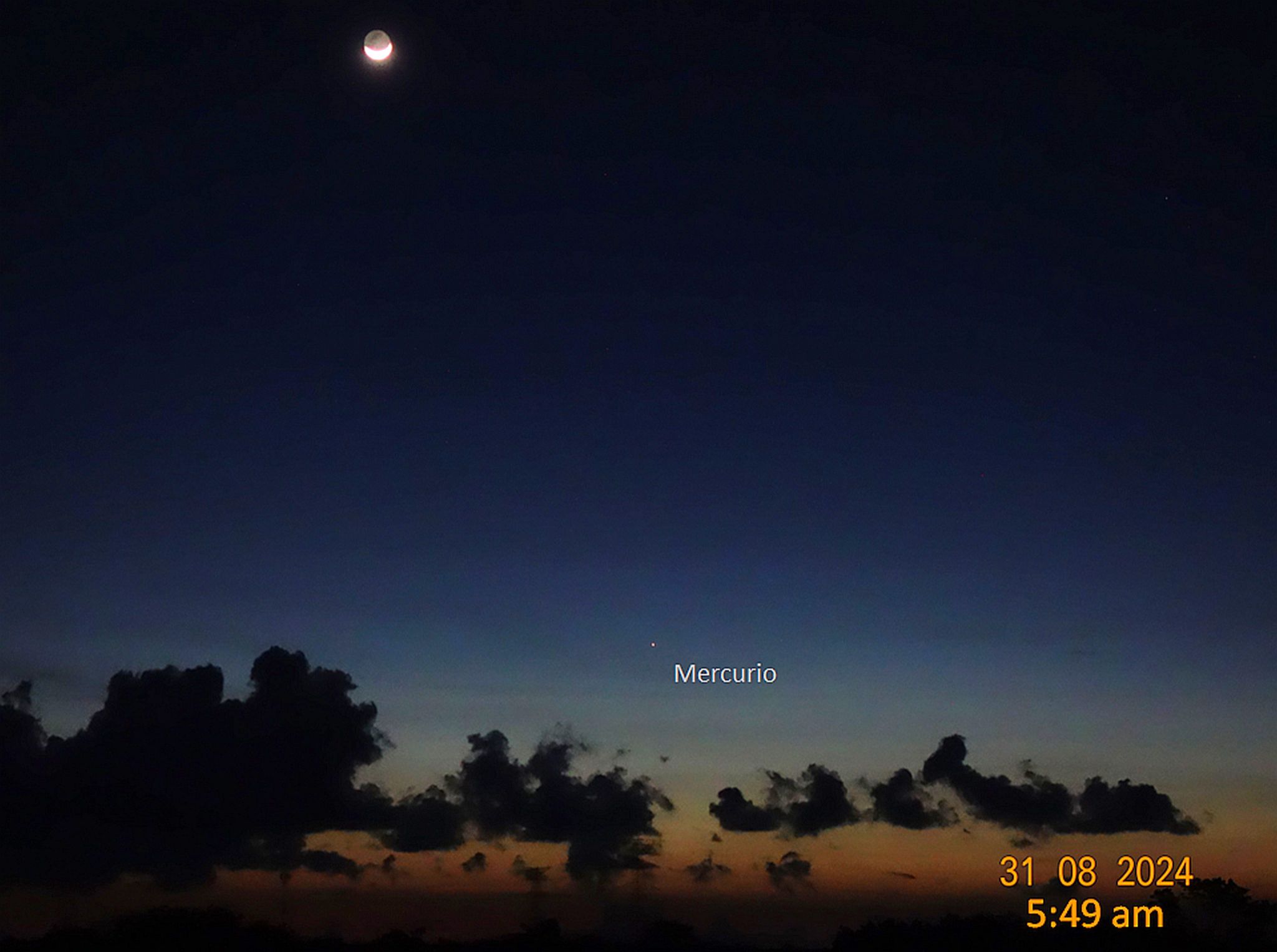 Community photo entitled Luna con Mercurio by ROBERTO BURKLE on 08/31/2024 at Playa del Carmen, Quintana Roo, México.