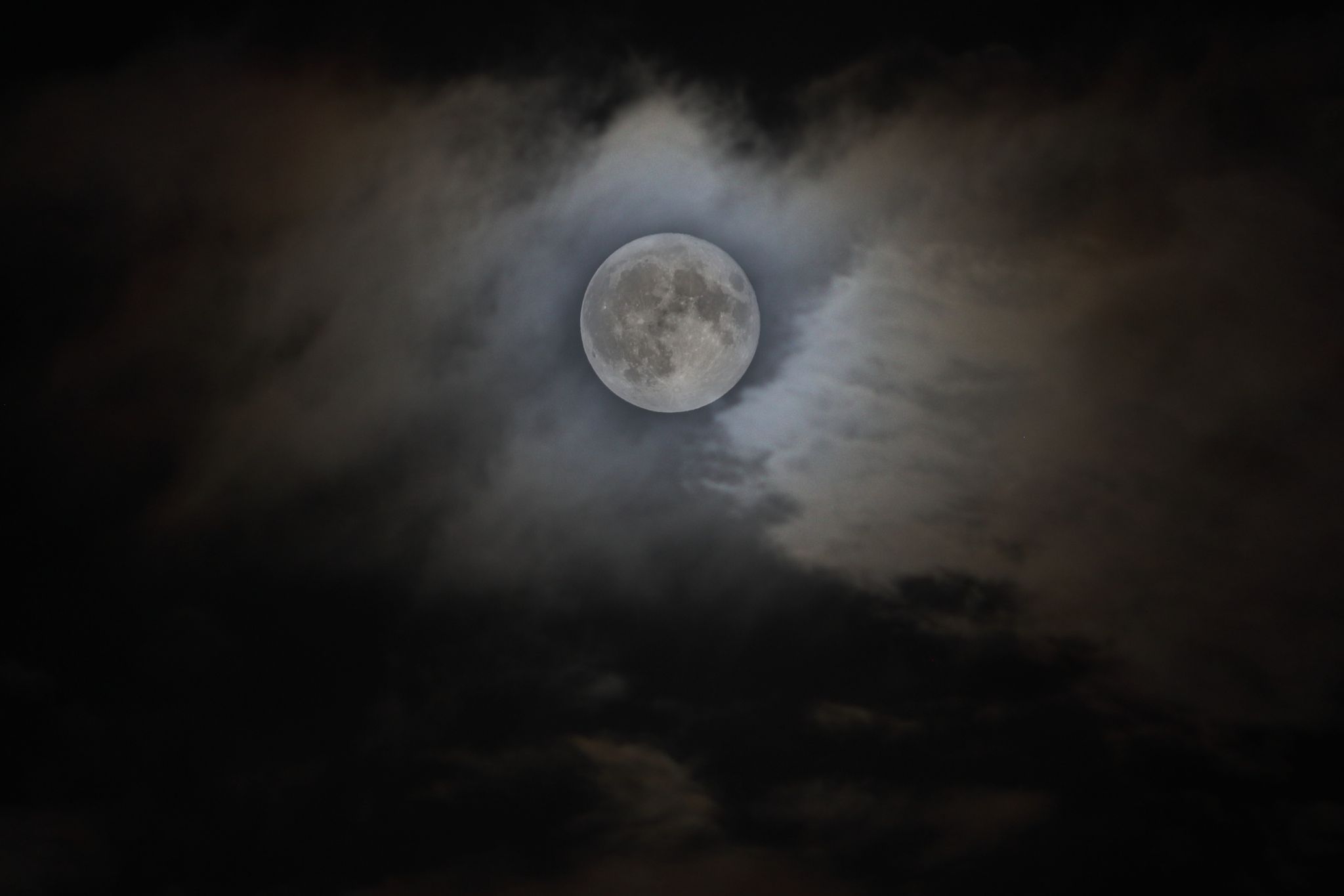 Community photo entitled Super moon and clouds by Steven Bellavia on 08/19/2024 at Mattituck, NY