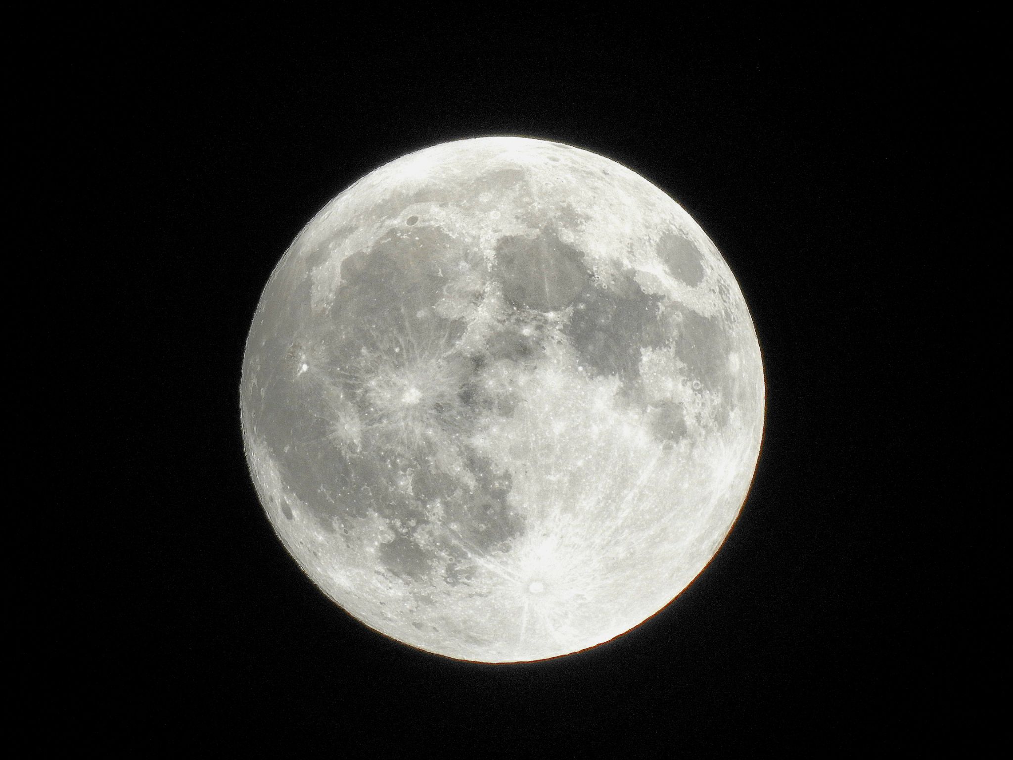 Community photo entitled Harvest moon by Prithvi Mani on 09/17/2024 at Mumbai , Maharashtra, India