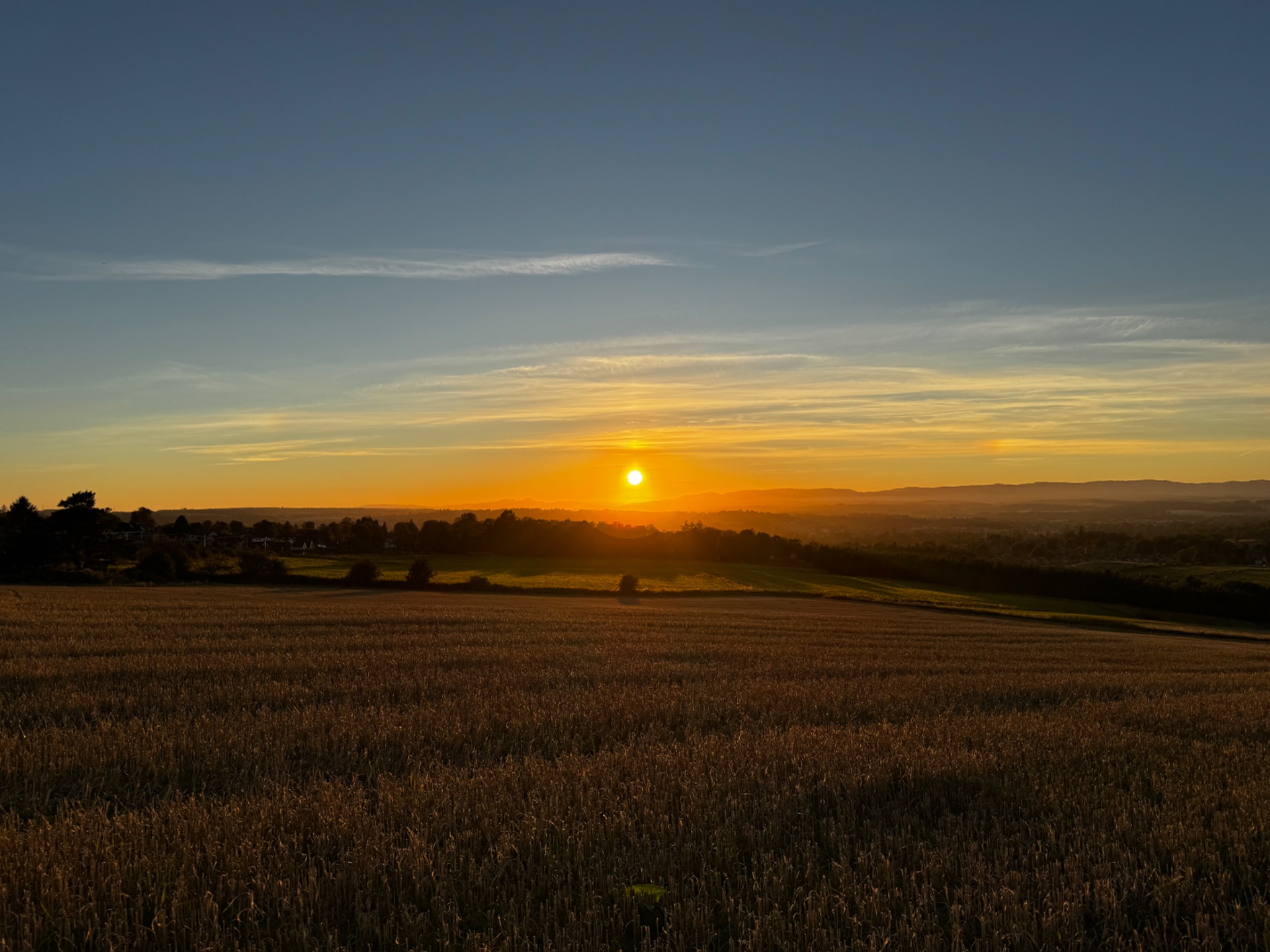 Community photo entitled Golden Glow by Laura McGlashan on 09/18/2024 at Perth, Scotland