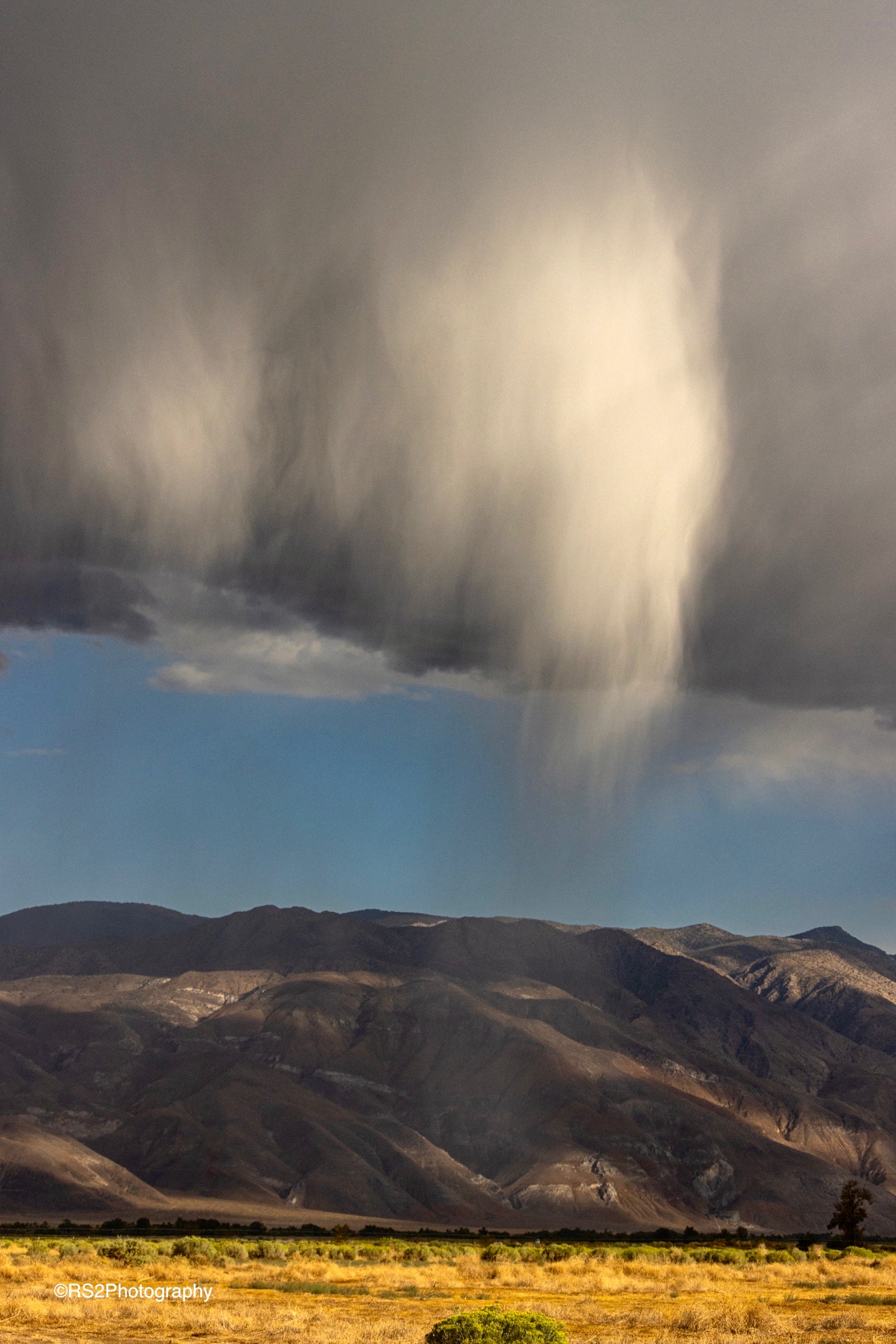 Community photo entitled The Edge of Virga by Ross Stone on 09/21/2024 at Big Pine, CA, USA