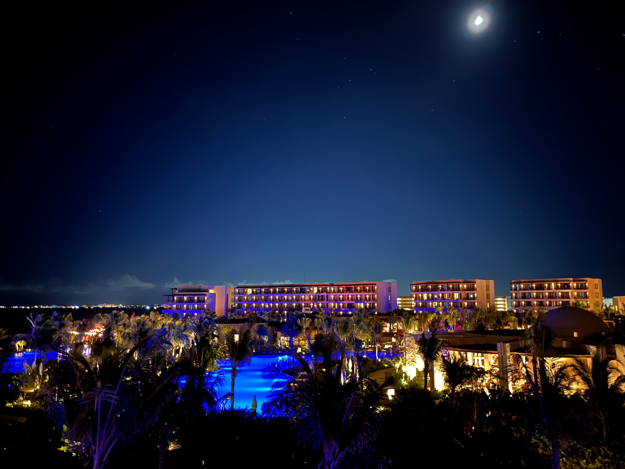 Community photo entitled Moon and Scorpio over Playa Blanca by Bette Lutes-Konecny on 09/10/2024 at Cancún, Mexico