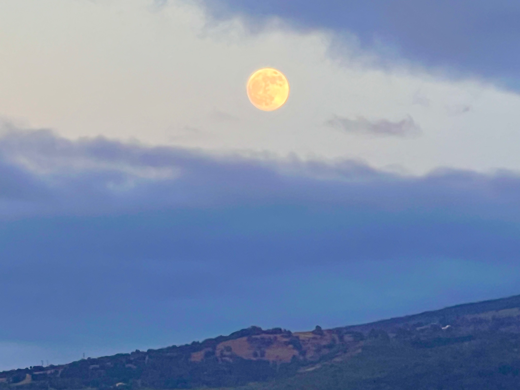 Community photo entitled Mid Autumn Moon by Paul C. Peh on 09/16/2024 at Kailua-Kona, HI, USA