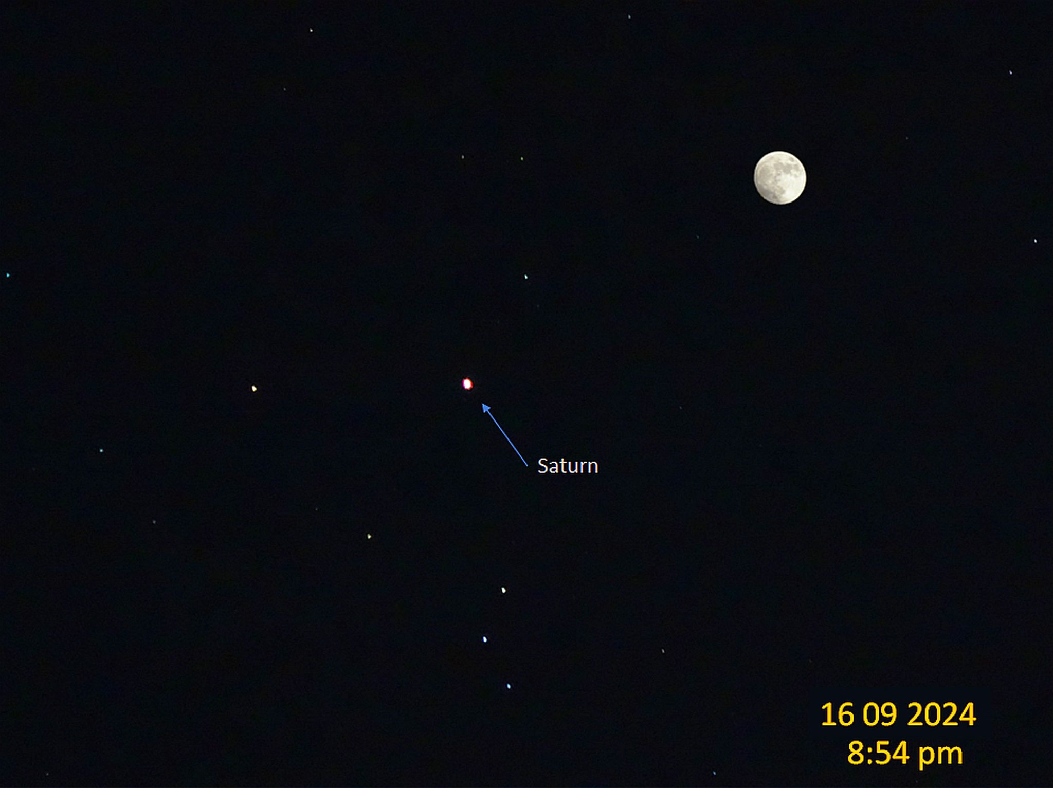 Community photo entitled Conjunction of Saturn and the Moon in Aquarius by ROBERTO BURKLE on 09/16/2024 at Playa del Carmen, Quintana Roo, México