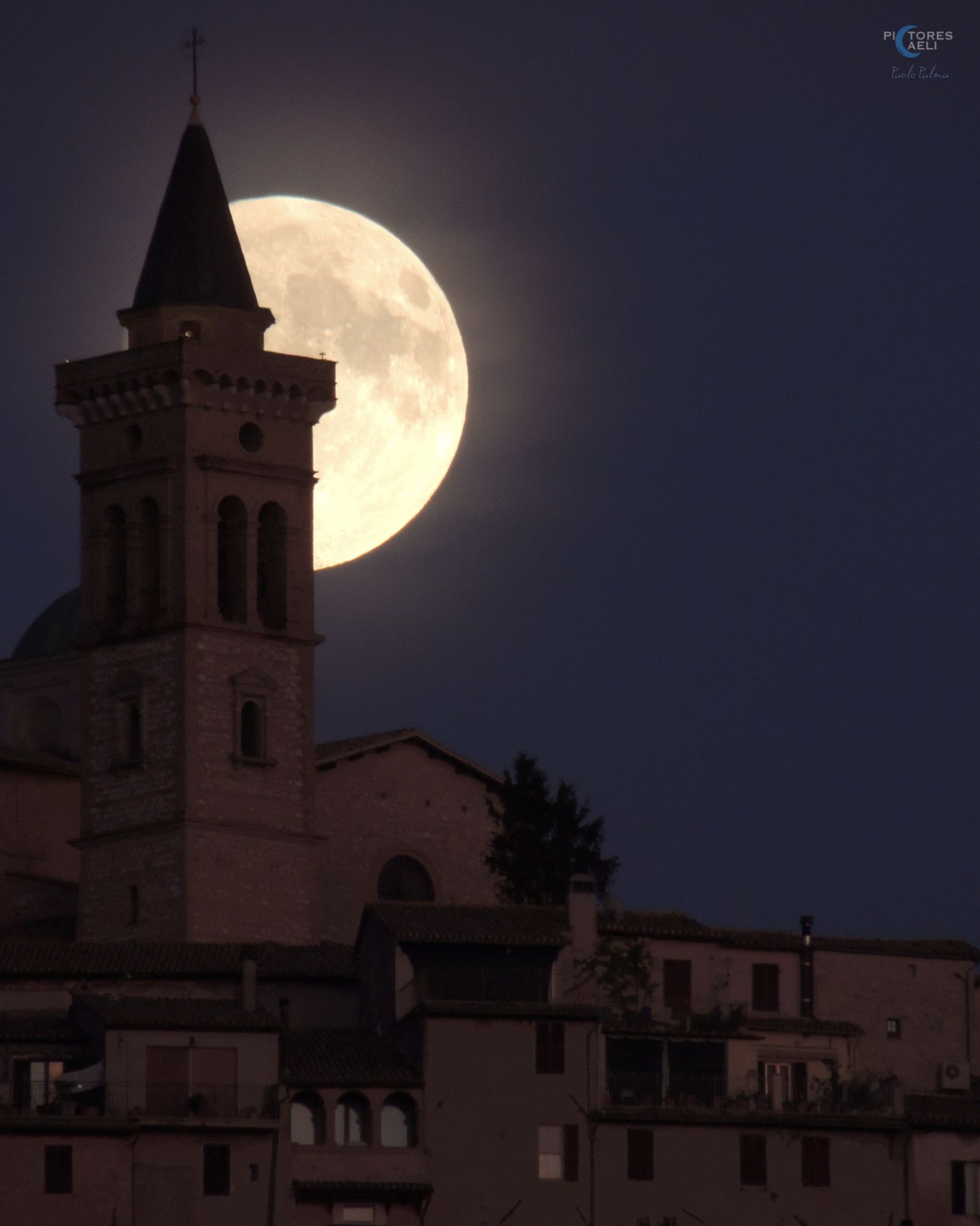 Community photo entitled Moon above Trevi by Paolo Palma on 09/15/2024 at Trevi, Italy