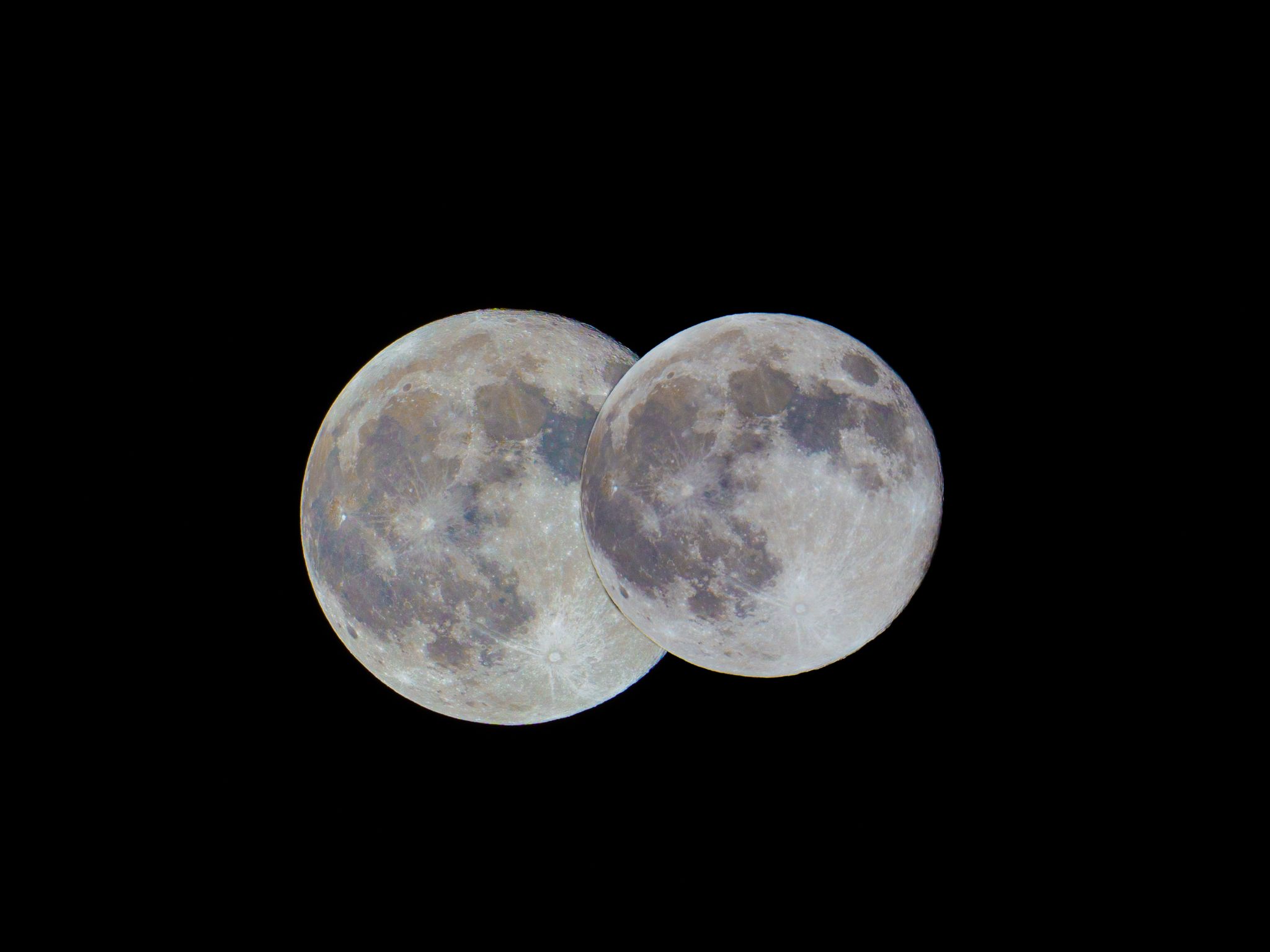 Community photo entitled Micro vs Super Moon by pruthu Vanara on 09/18/2024 at Gandhinagar,Gujarat,India