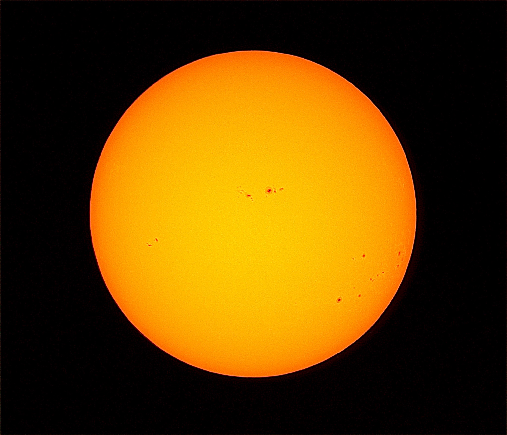 Community photo entitled Sunny Spell Sunspots! by David Hawkes on 09/11/2024 at Sheffield, UK