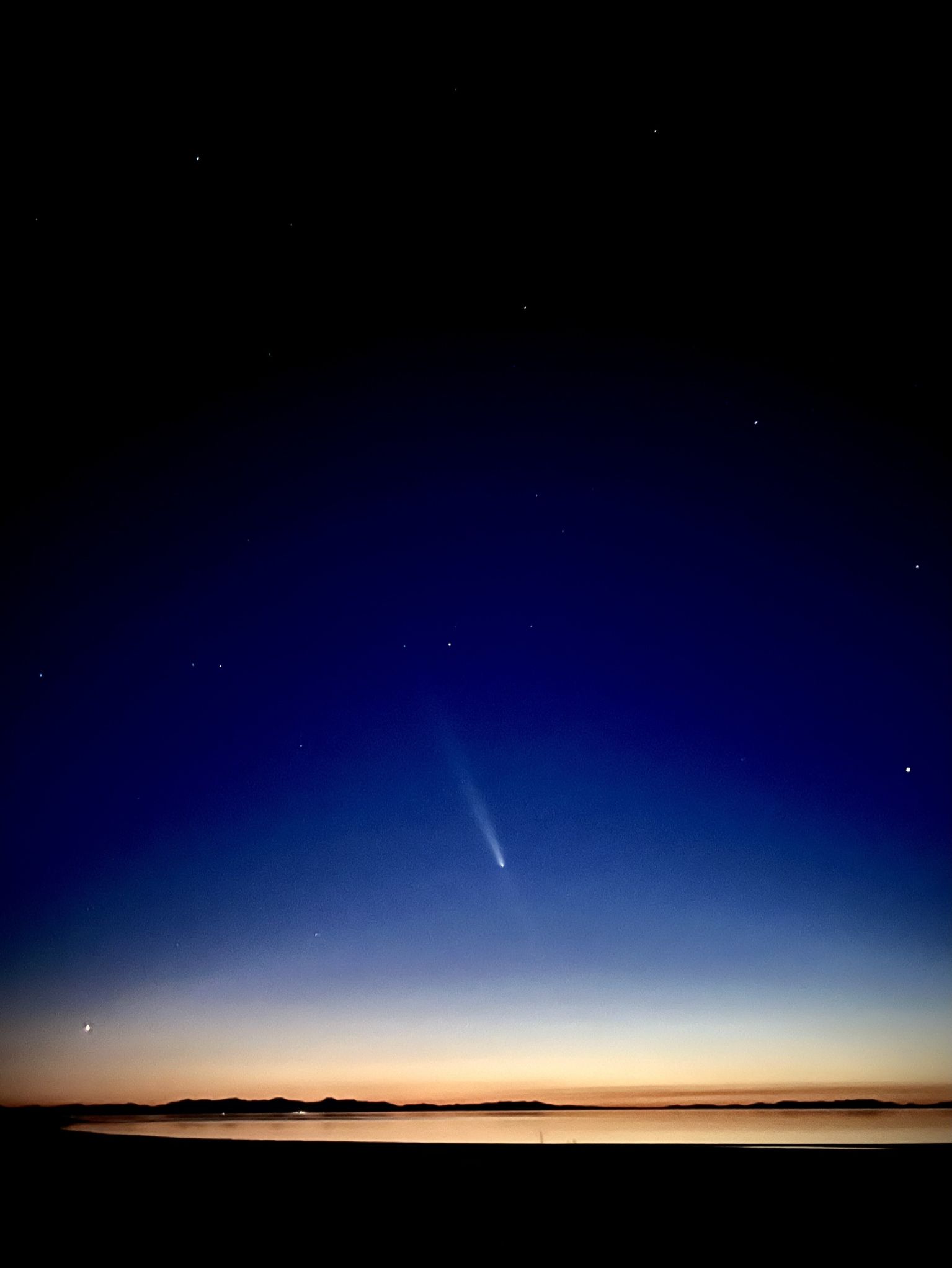 Community photo entitled COMET A3 over The Great Salt Lake by Emily Pehrson on 10/14/2024 at Antelope Island, Utah