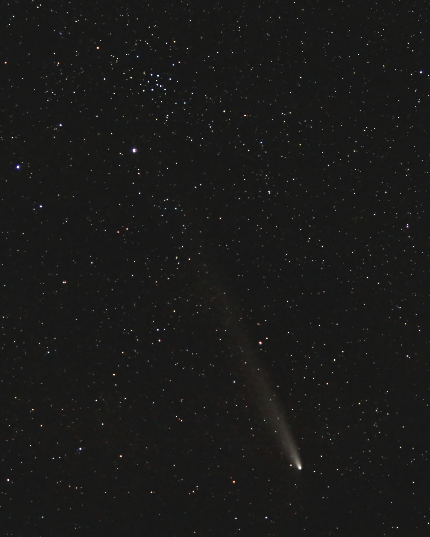 Community photo entitled Comet and a cluster by Steven Bellavia on 10/24/2024 at Mattituck, NY