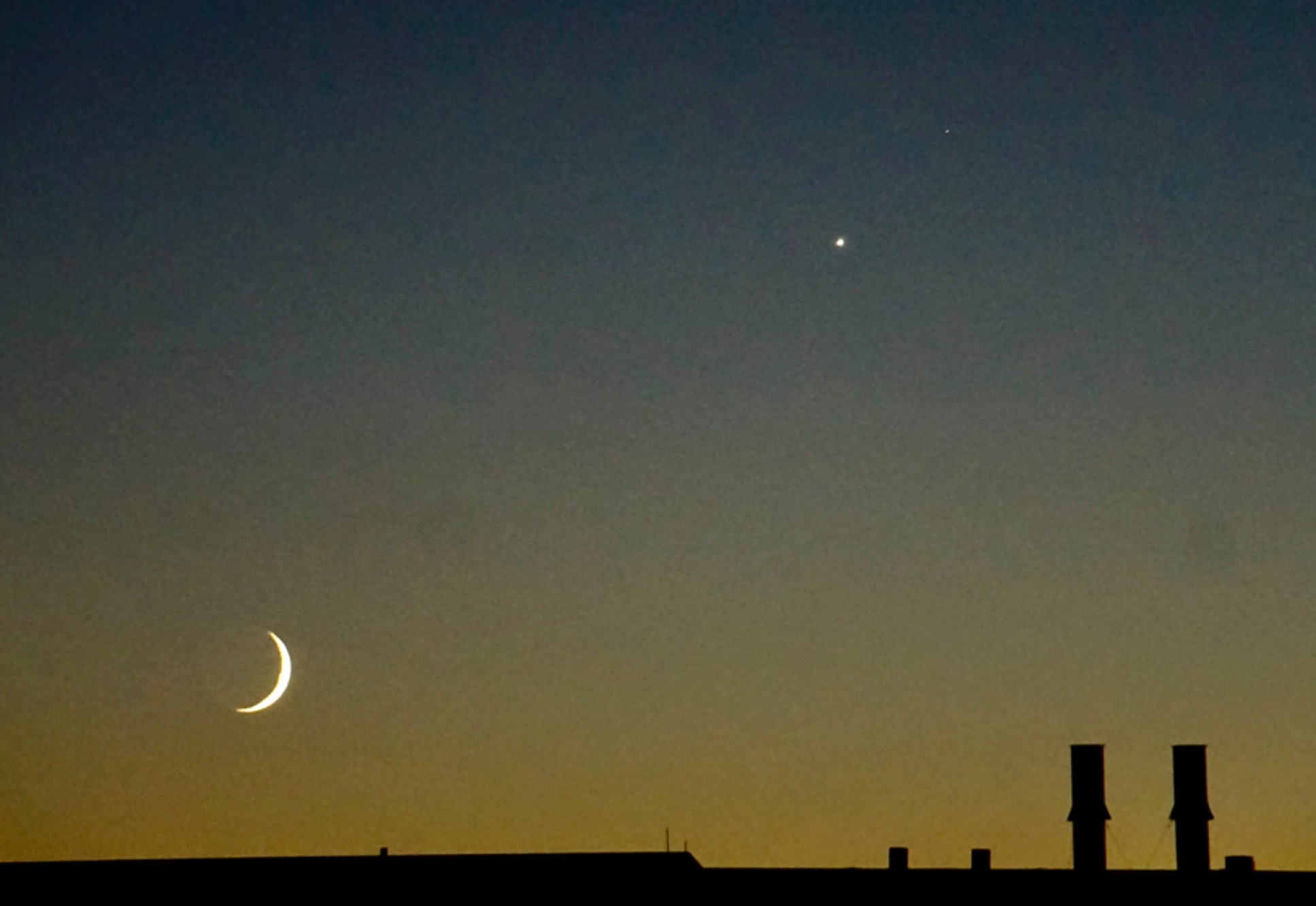 Community photo entitled Waxing Moon by Rita Raina on 10/05/2024 at Rockville, Maryland, US