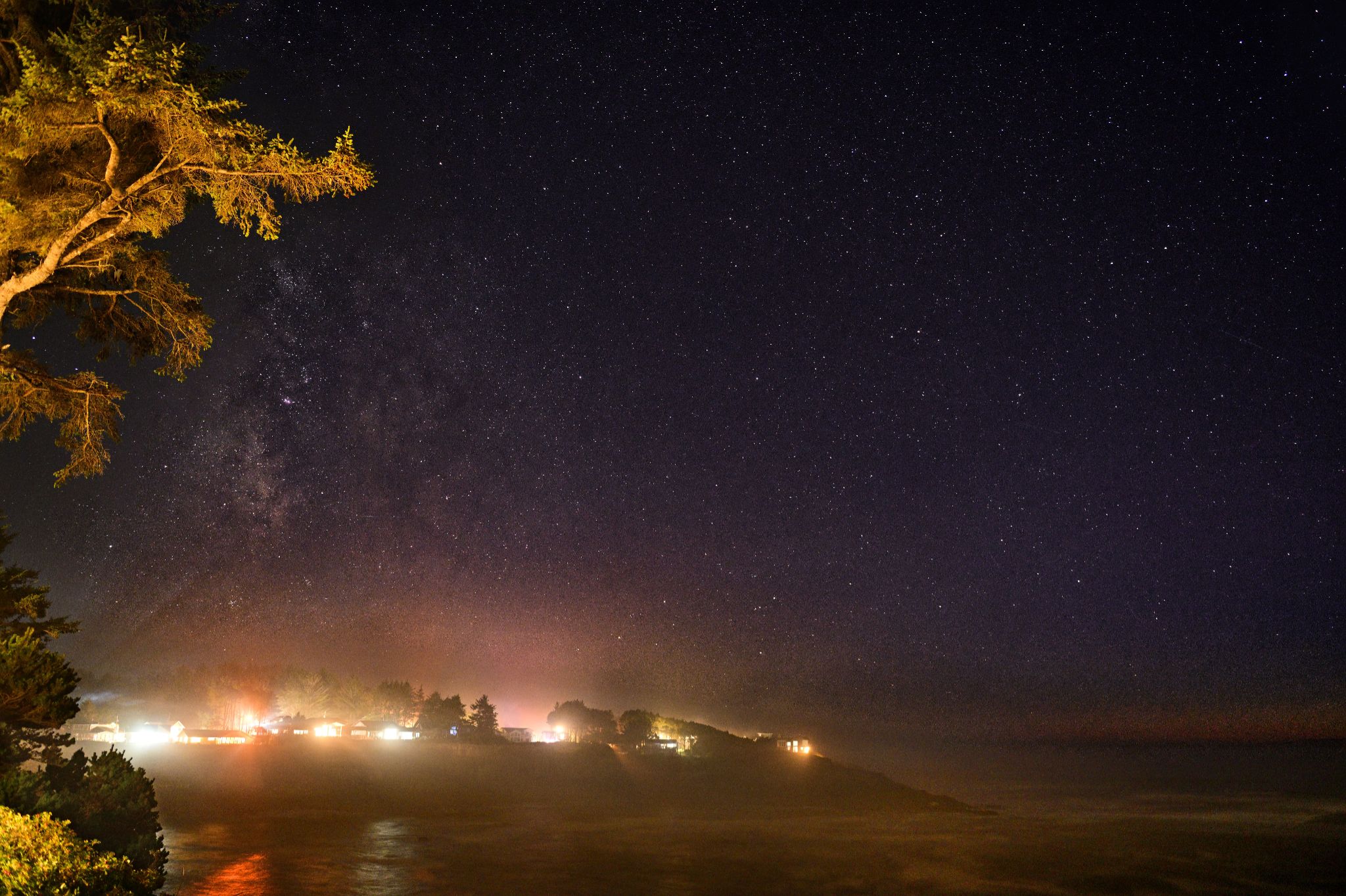 Community photo entitled Stars Through The Ocean Mist by Cecille Kennedy on 10/03/2024 at South Pointe, Oregon