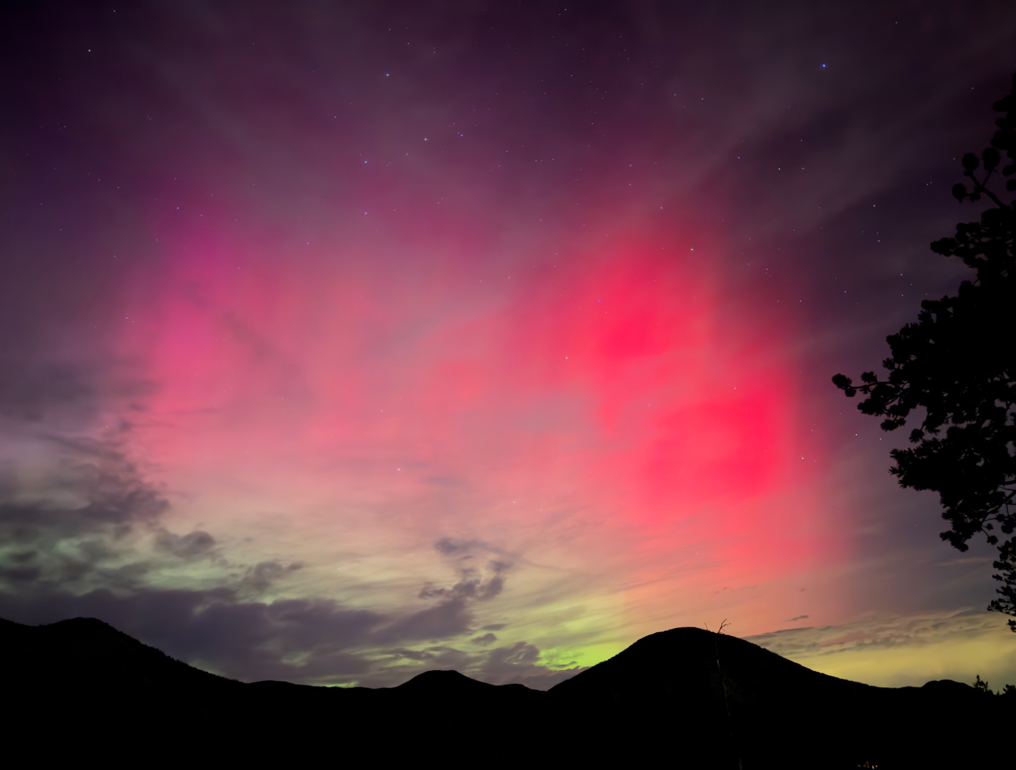 Community photo entitled Curtains of red and pink by Kent Carlson on 10/10/2024 at Rocky Mountain National Park