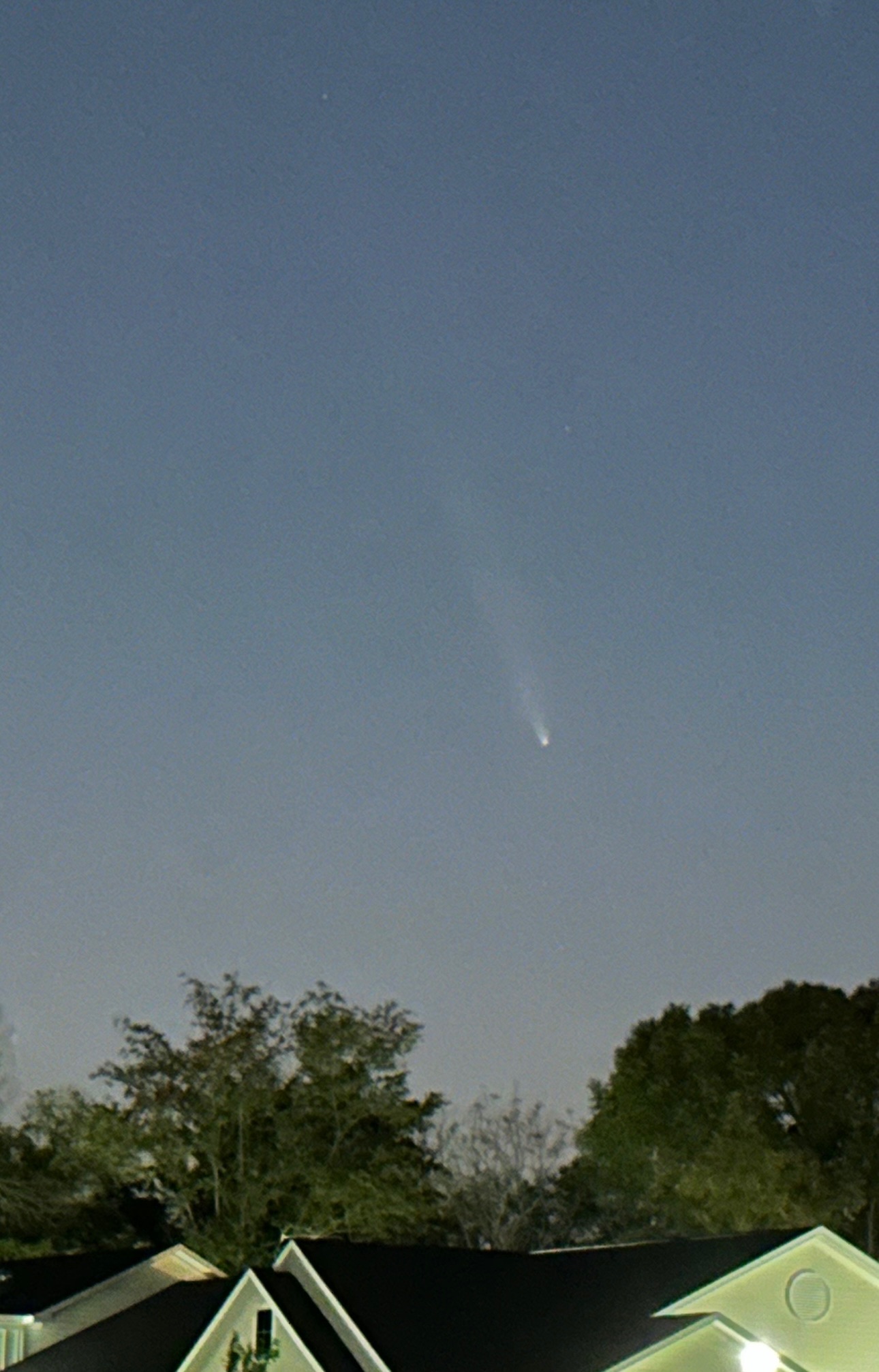 Community photo entitled Comet C/2023 A3 (Tsuchinshan-ATLAS) by Faiz A on 10/13/2024 at Maryland