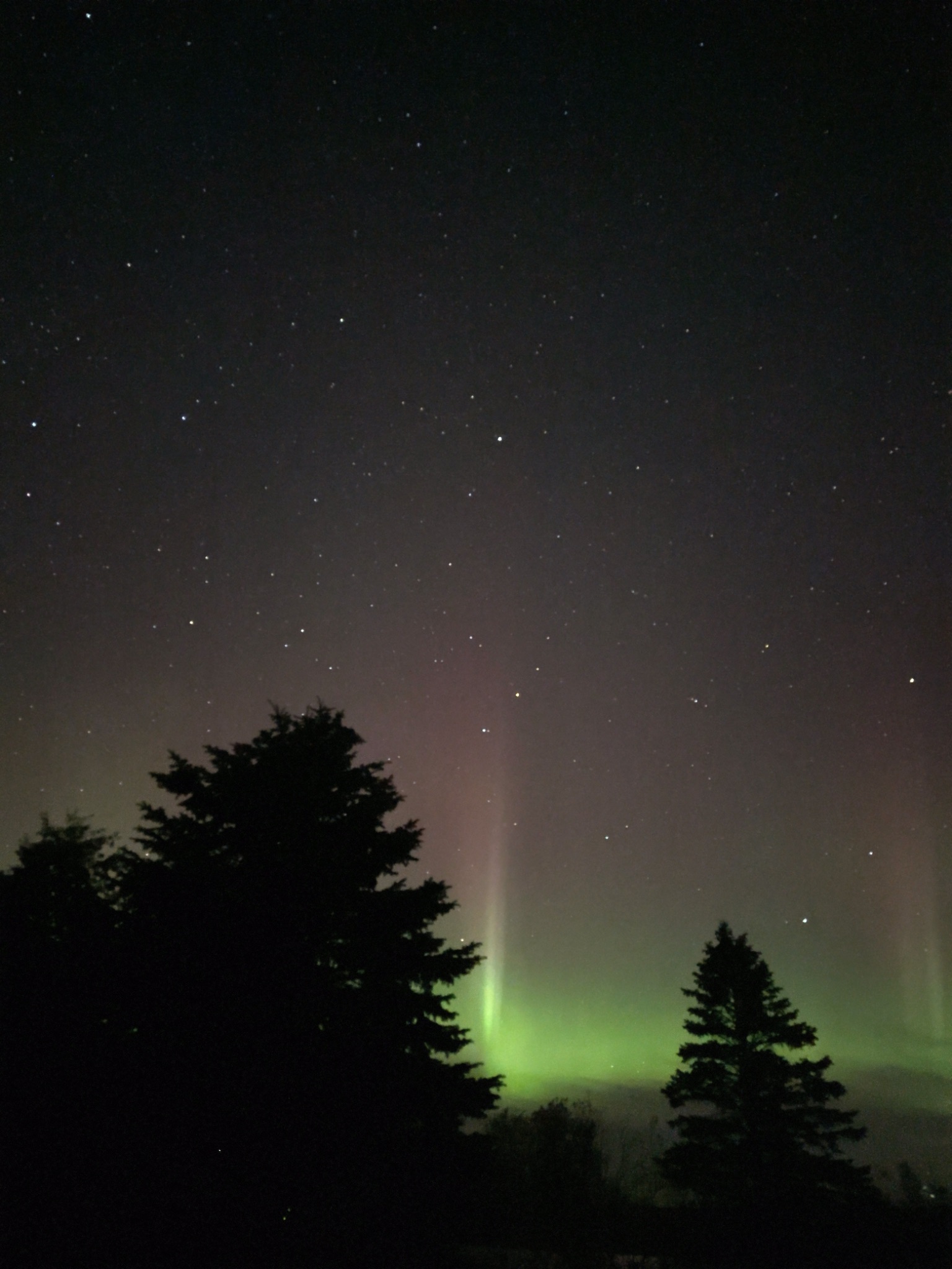 Community photo entitled Northern lights in Wisconsin by Param Sharma on 10/08/2024 at Marshfield, WI