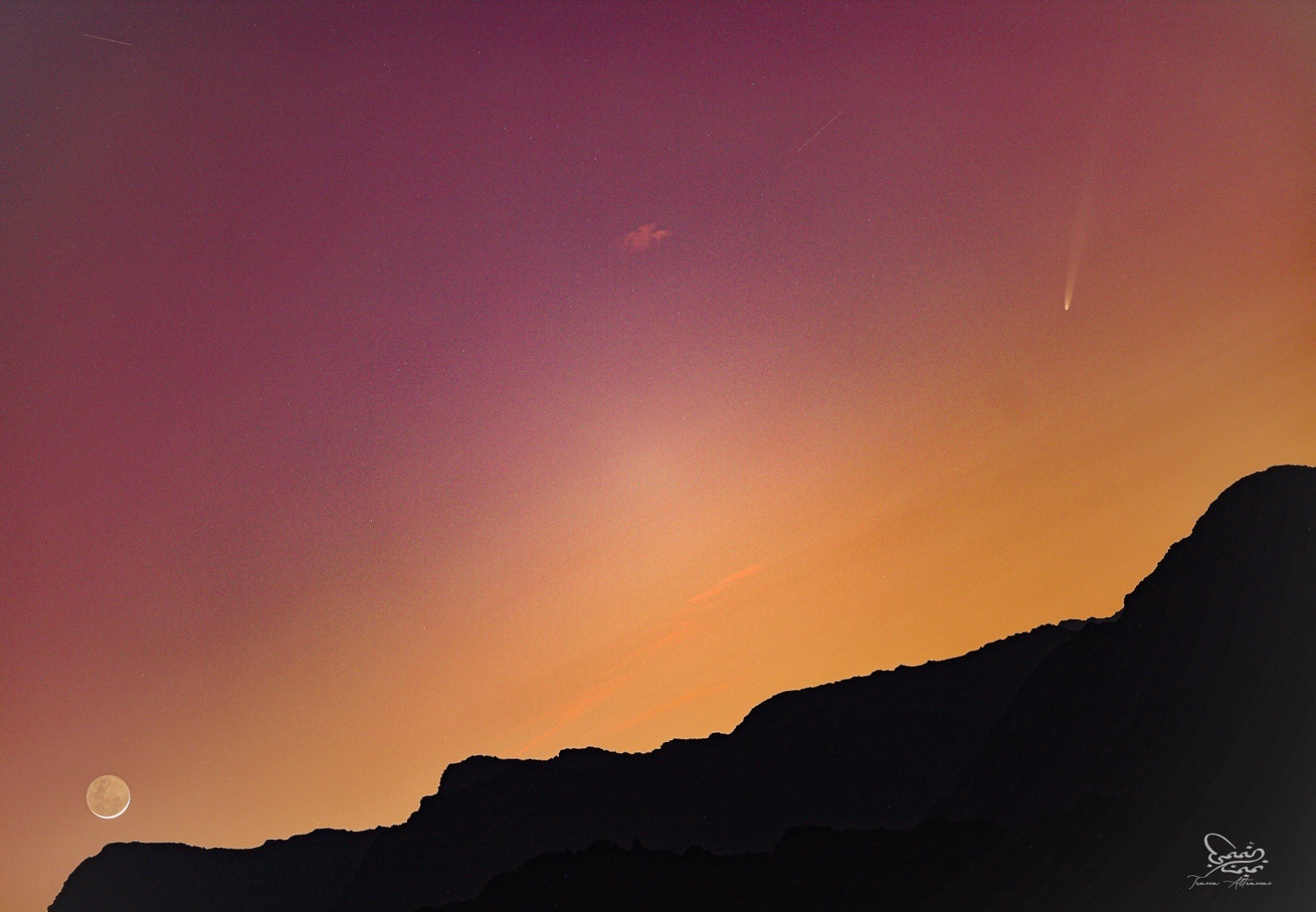 Community photo entitled Waning Crescent and the A3 Comet by Tameem Altameemi on 10/01/2024 at United Arab Emirates