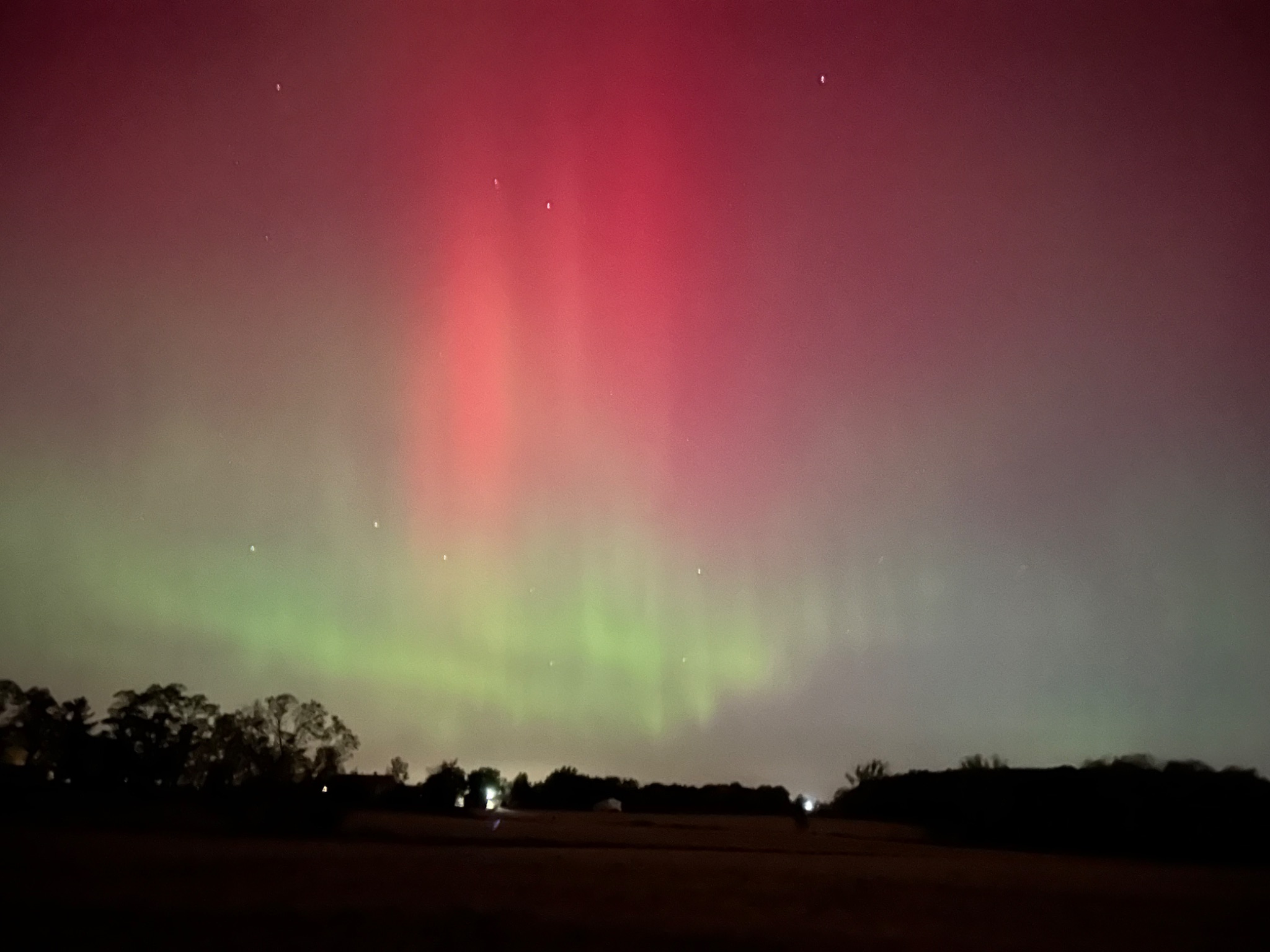 Community photo entitled Borealis magnificant by Lynn Morton on 10/11/2024 at Huntington Indiana