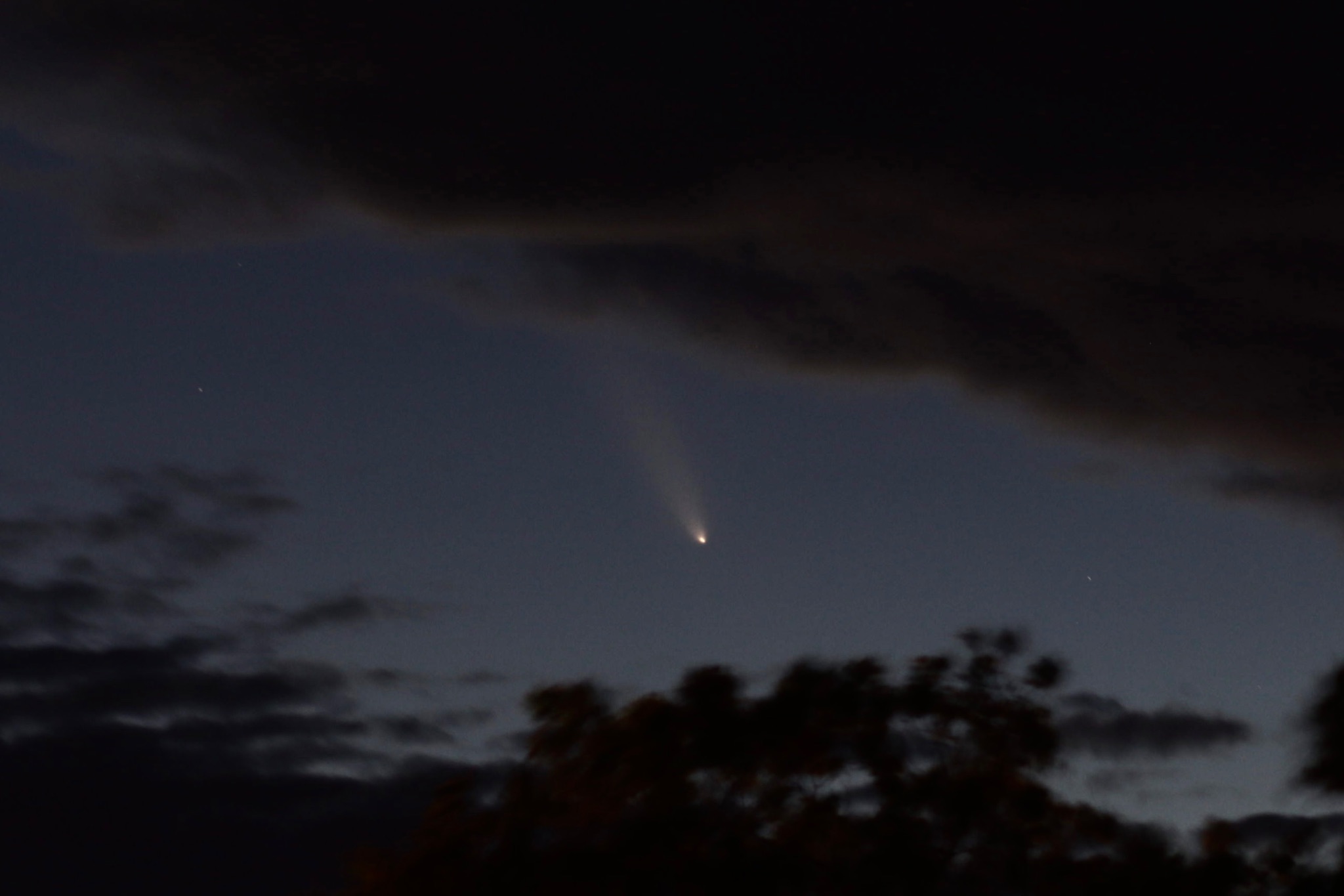 Community photo entitled Comet 2023 A3 through a sucker hole by David Chapman on 10/13/2024 at Dartmouth, Nova Scotia, Canada