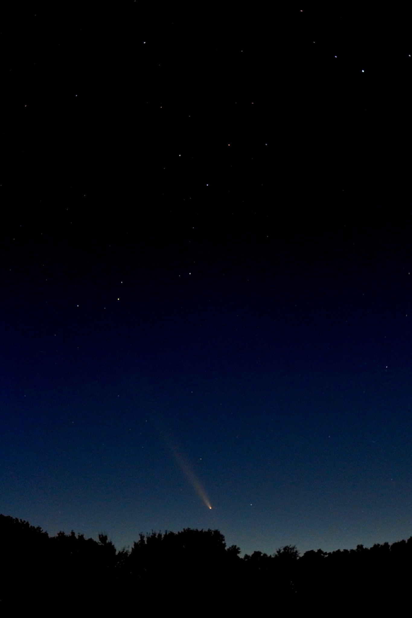 Community photo entitled Comet C/2023 A3 (Tsuchinshan-ATLAS) at 8:20 p.m. by Lea Proicheva on 10/14/2024 at Gennep, The Netherlands