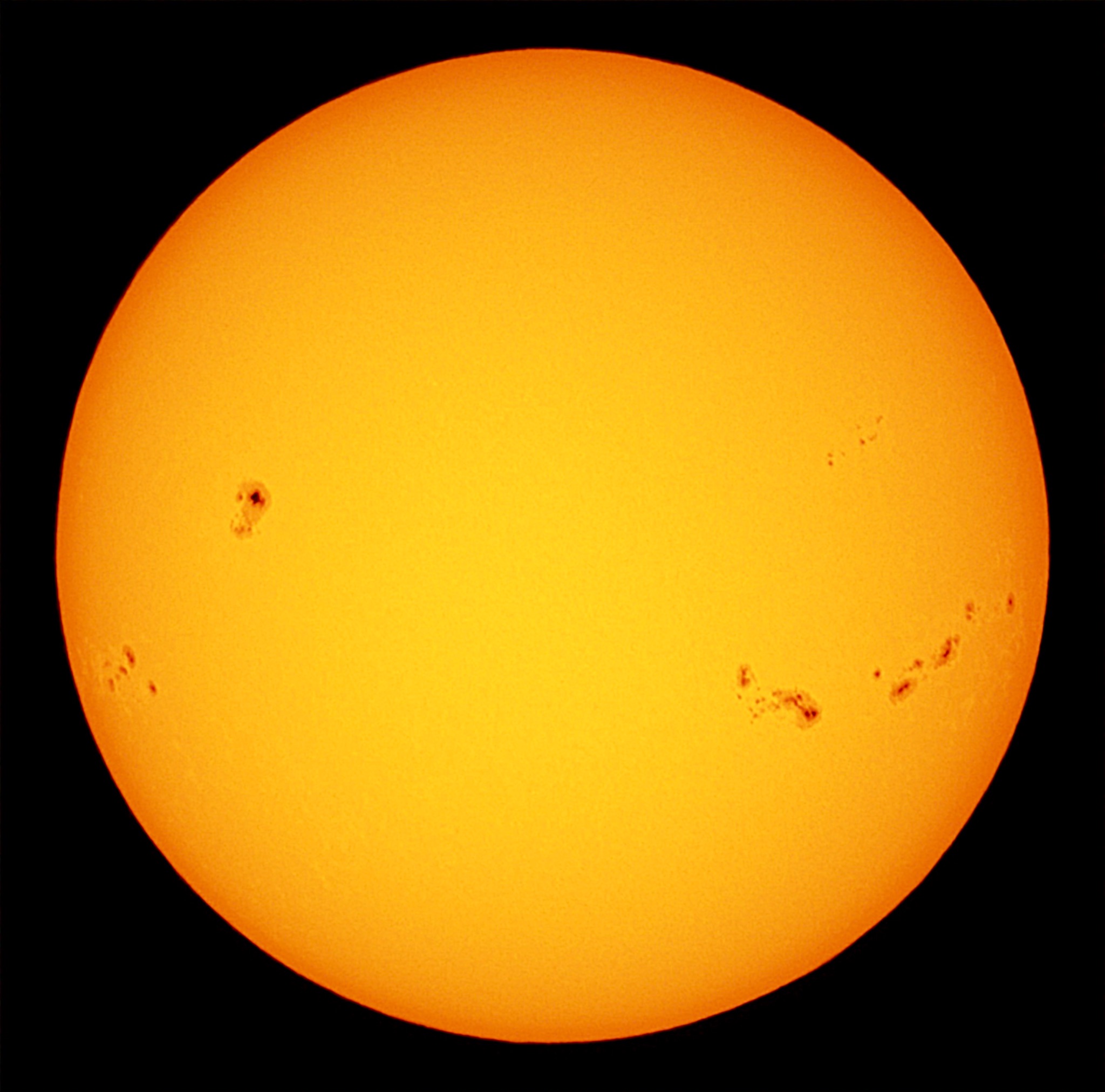 Community photo entitled Incoming! by David Hawkes on 10/05/2024 at Sheffield, UK