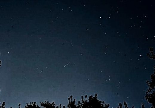 Community photo entitled Comet R2 SWAN by Cassandra Gibbons on 10/19/2025 at New Hope, MN USA