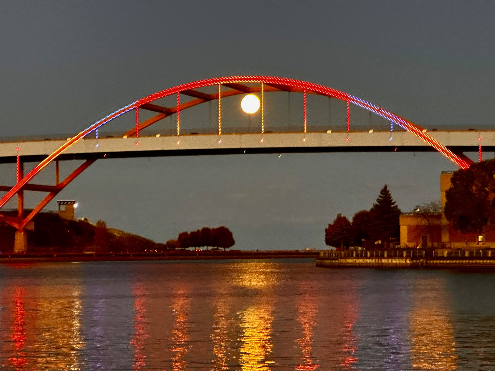 Community photo by Todd N. Weiler | Milwaukee River, Milwaukee, WI