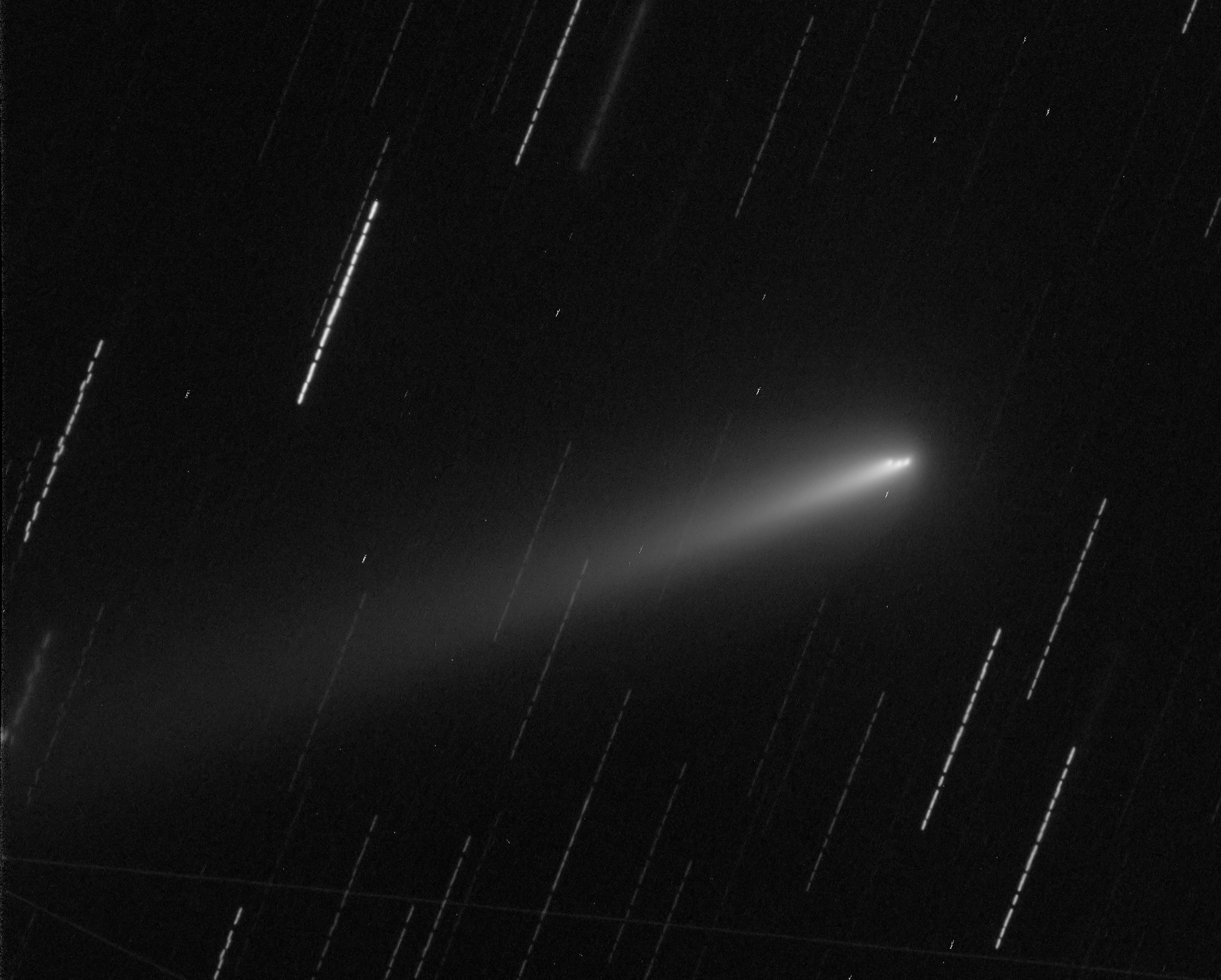 Community photo entitled Fragmentation of Comet 2025 K1 Atlas by Eliot Herman on 11/19/2025 at Sierra Remote Observatory at Auberry California USA